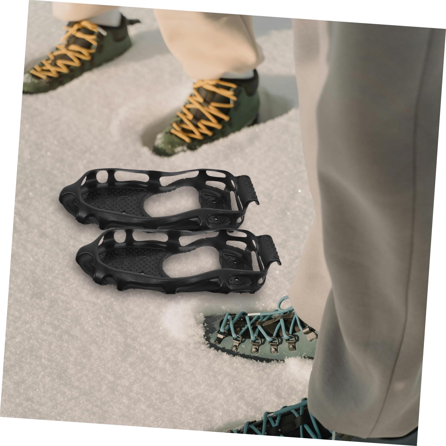 Toddmomy Ramponi da Ghiaccio Antiscivolo per Scarpe e Stivali, Tpe Leggero, Installazione Facile, per Snow Hiking e Arrampicata, Chiodi per Scarpe Chiodate 12mm