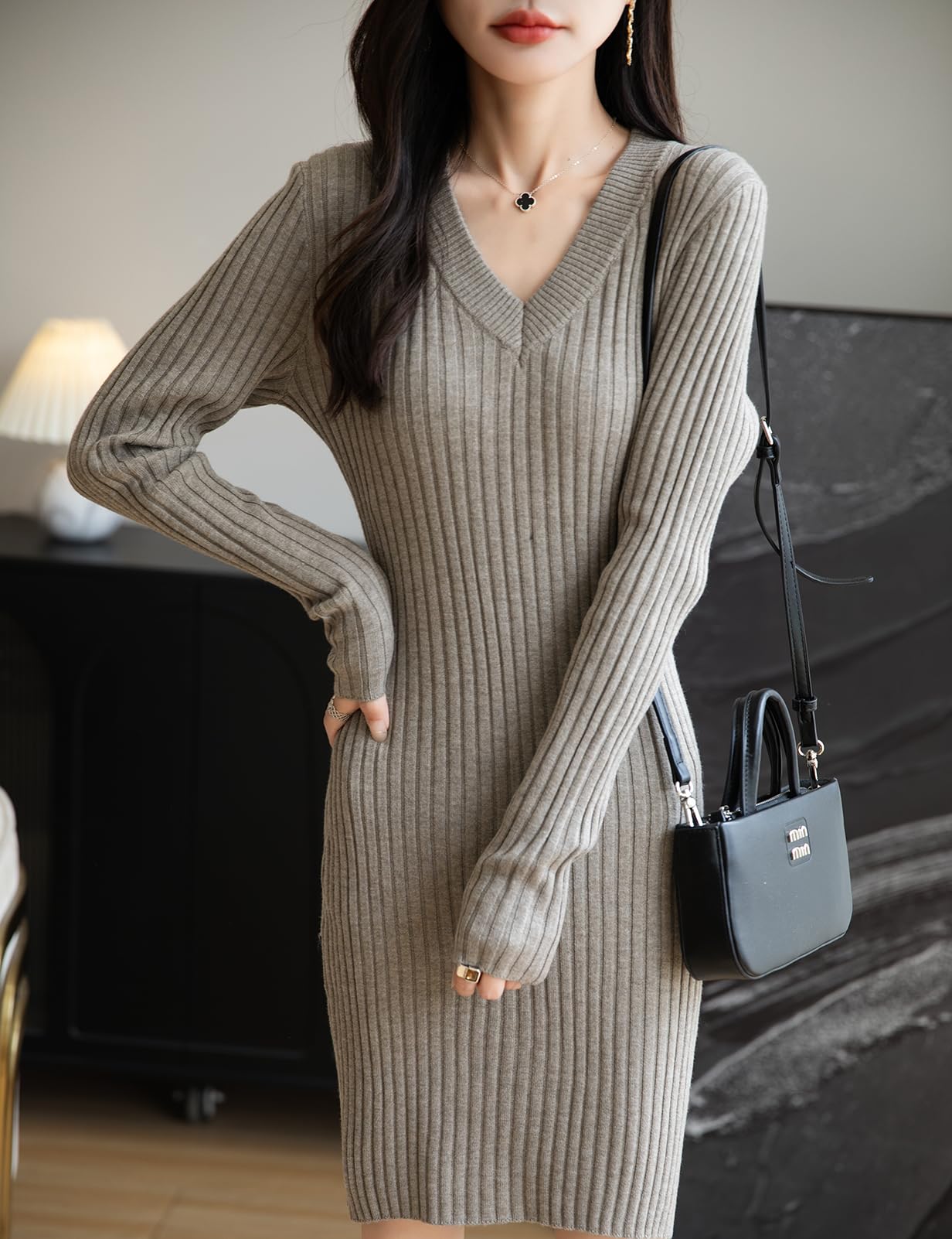 Femme Lain Merino Mélangée Robe Pull 2025 Automne Hiver Col en V Coupe Ajustée Manches Longues Côtelée Casual Robe