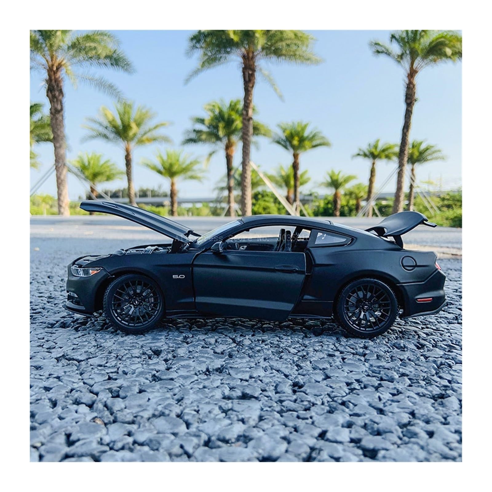 Amazon.co.jp: 対象: 1:18 2015 フォード マスタング GT