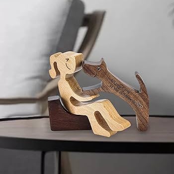 木　木製　木彫　木彫り　犬　置物 秋田犬を彫りました