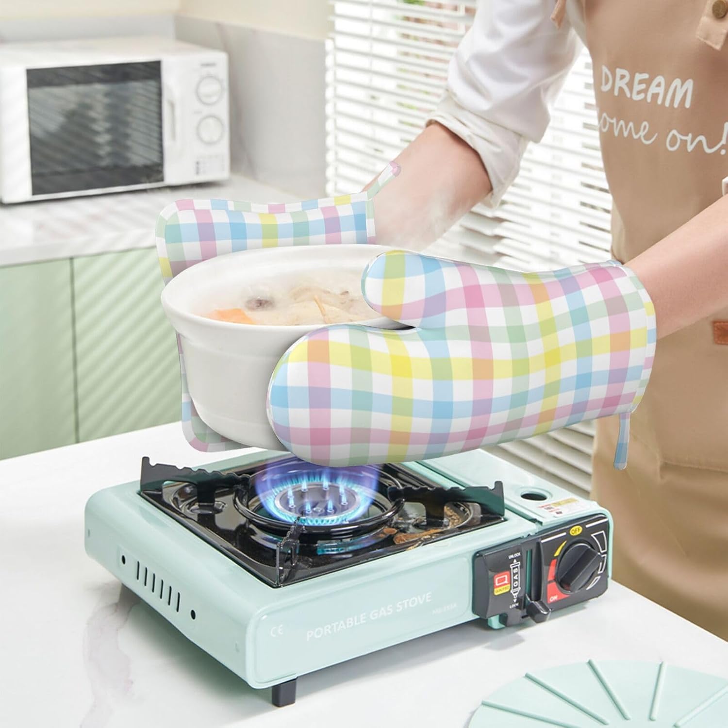 Pretty Pastel Checkered Stripe Elegant Oven Mitts and Pot Holders Set of 4 Silicone Heat Resistant Oven Mitten Potholders Non Slip Gloves Kitchen Decor for BBQ Cooking Grilling Baking - Image 6