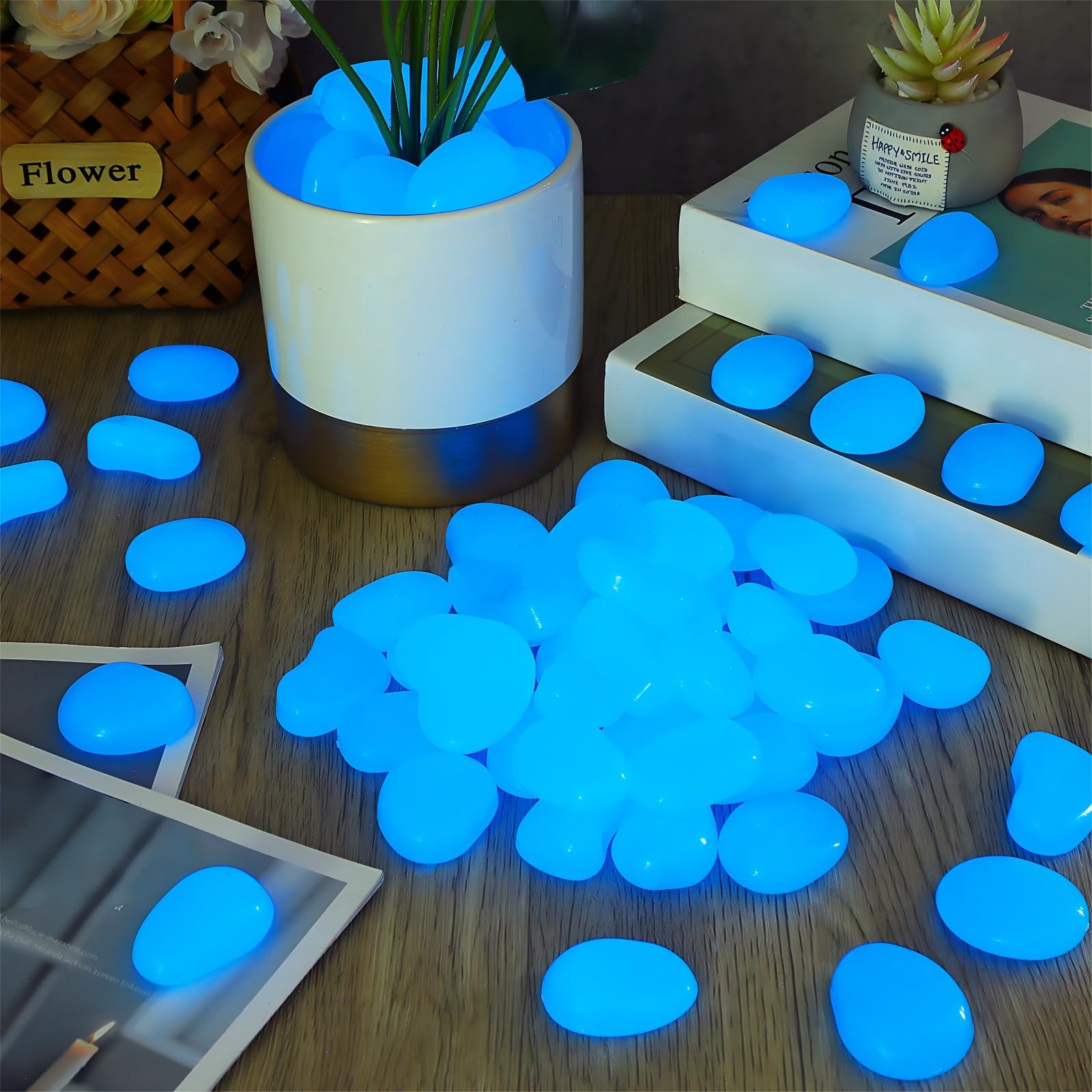 Landical 100 piedras que brillan en la oscuridad que brillan en la oscuridad, piedras grandes de 1.8 pulgadas, piedras luminosas para acuario, grava, decoración de plantas suculentas, 1600 g (azul