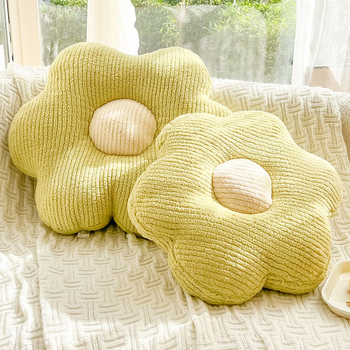 Ukadou Plush Flower Cushion Decorative Flower Shaped Throw Pillow 21.7in Green Flower Floor Pillow Seating Cushion Room Decor Plush Pillow for Bedroom Sofa Chair Car (Green,Large)