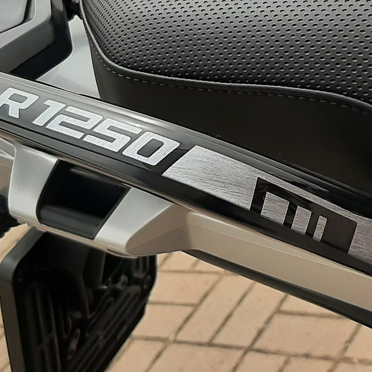 Resin Bike 3D Stickers For BMW R 1250 GS 2021 Triple Black - Protective Fender Decals Made In Italy - View #4