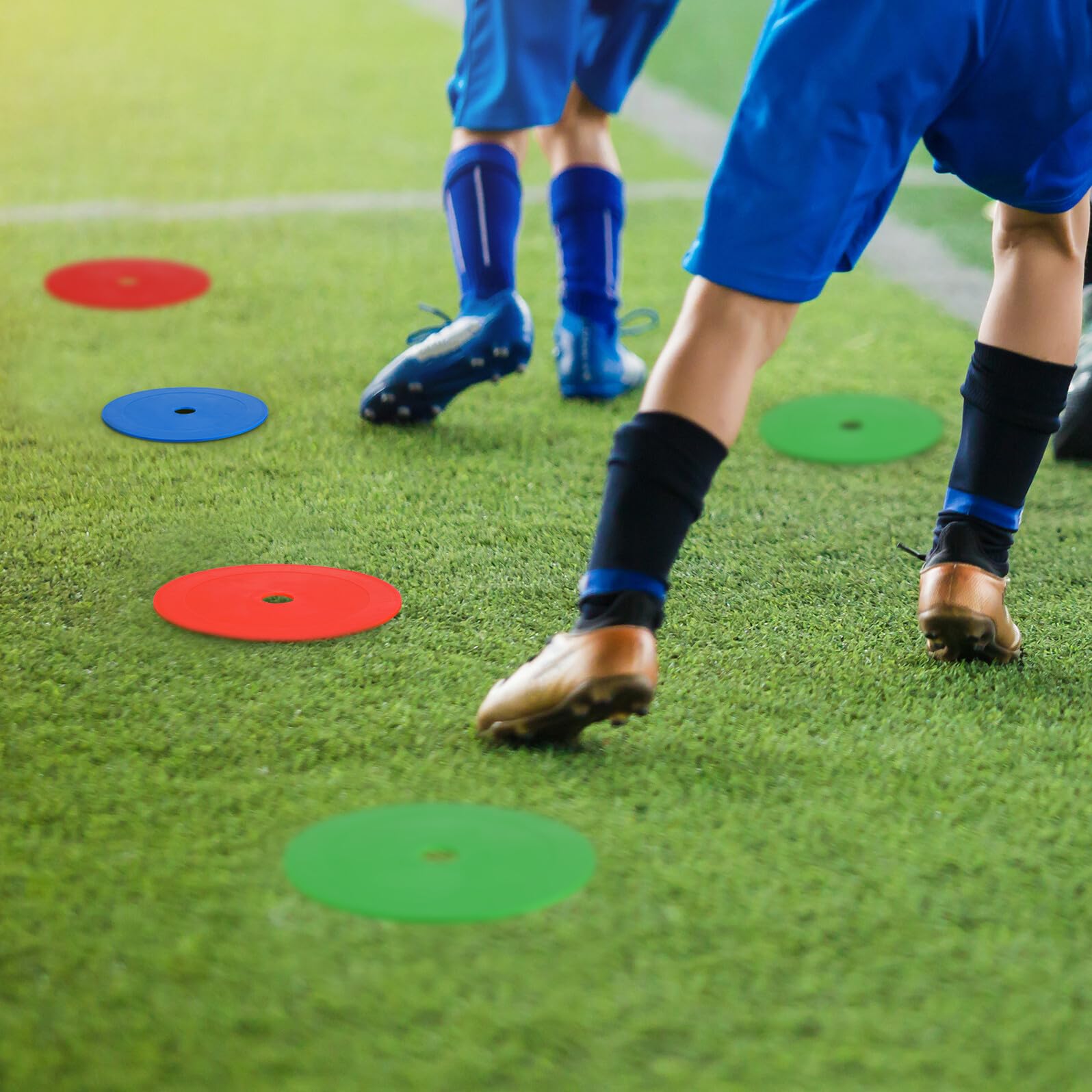 Angoily 12 Conos de Fútbol Planos para Entrenamiento de Agilidad Material PE y Poliéster, Uso Versátil y Montaje Rápido para Práctica Personal en Interiores