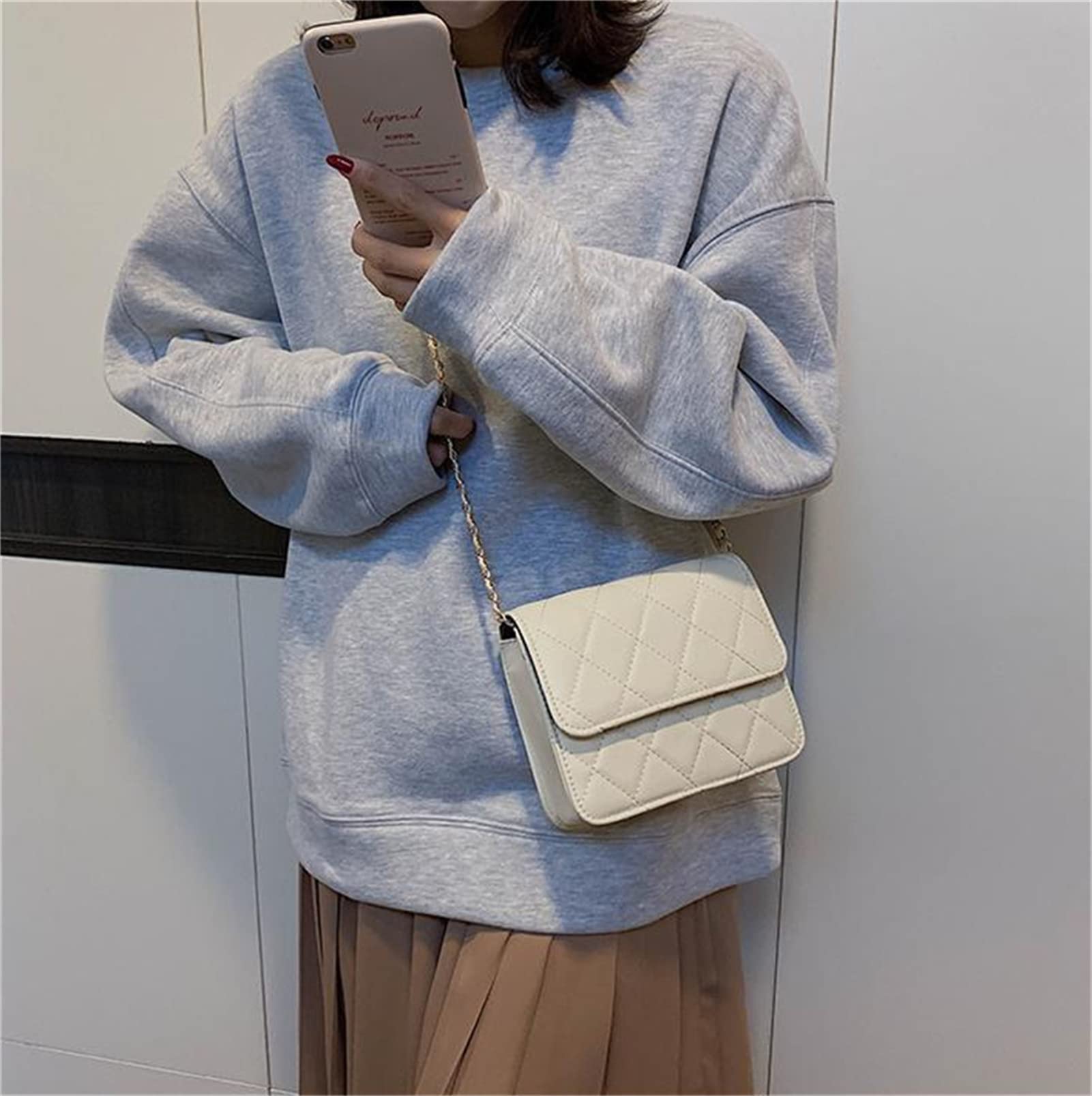 Lingge Kettentasche Kleine Tasche Damen Vielseitig Ins Single Shoulder Messenger Pendlertasche Schwarz Gesteppte Geldbörse Gitter Clutch Kleine Umhängetasche mit Kettenriemen Ledergeschenke