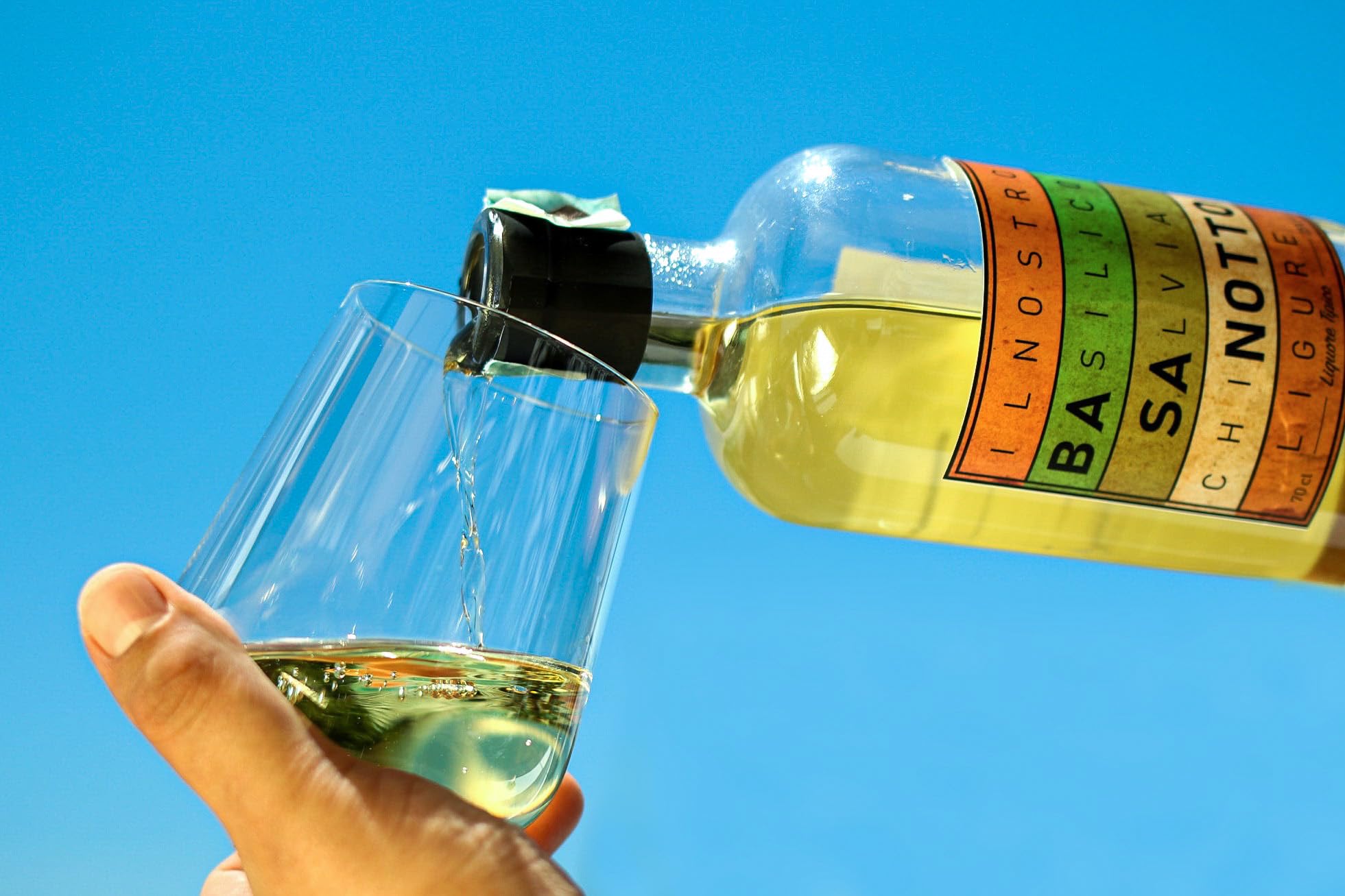 BASANOTTO Liquore Tipico Ligure Artigianale – Ricetta Tradizionale Ligure, Distillato Selezionato da Ingredienti Naturali di Alta Qualità, Gusto Unico per Aperitivi, Cocktail e Digestivi