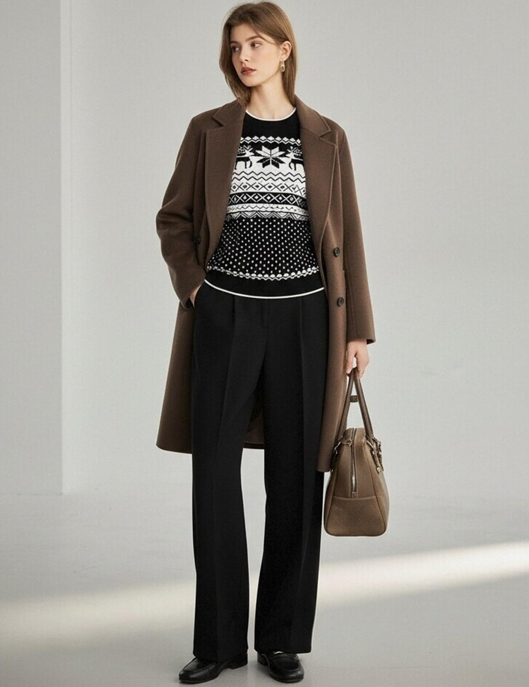 Pull de Noël Famille en Maille Col Rond Motif Renne | Motif renne et flocon, col rond et manches longues pour les fêtes, les soirées d’hiver et les cadeaux de Noël.