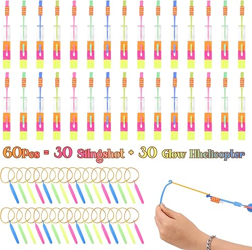 Miniatura 3 de AMOOPELLR 60 juguetes voladores con luces LED (30 tirachinas + 30 helicópteros), juguetes al aire libre que brillan en la oscuridad, suministros de