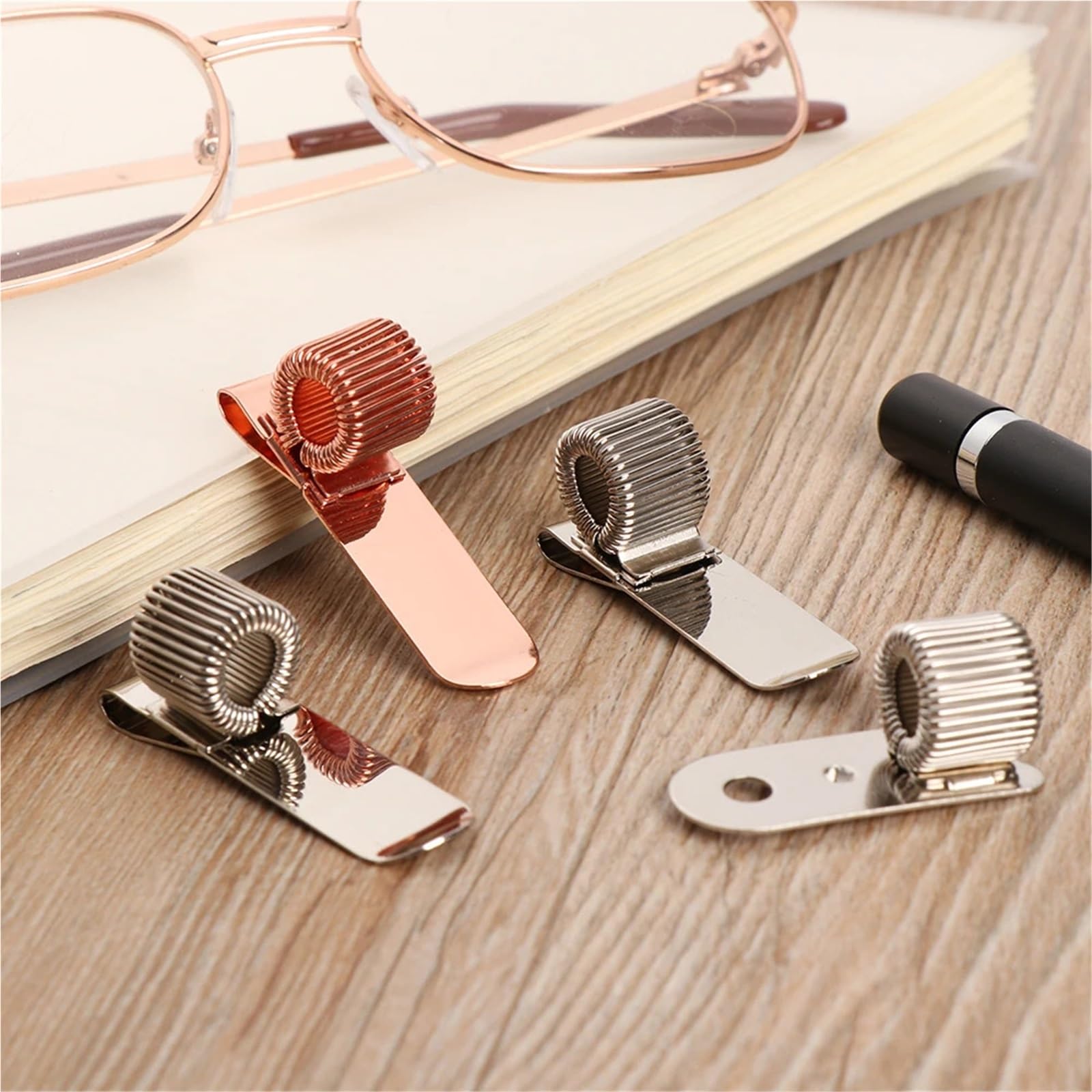 Clip de bolígrafo para cuaderno, clip de resorte, soporte de metal para lápices, orificio de un solo agujero, lazo elástico, suministros de escritura portátiles (32 piezas)