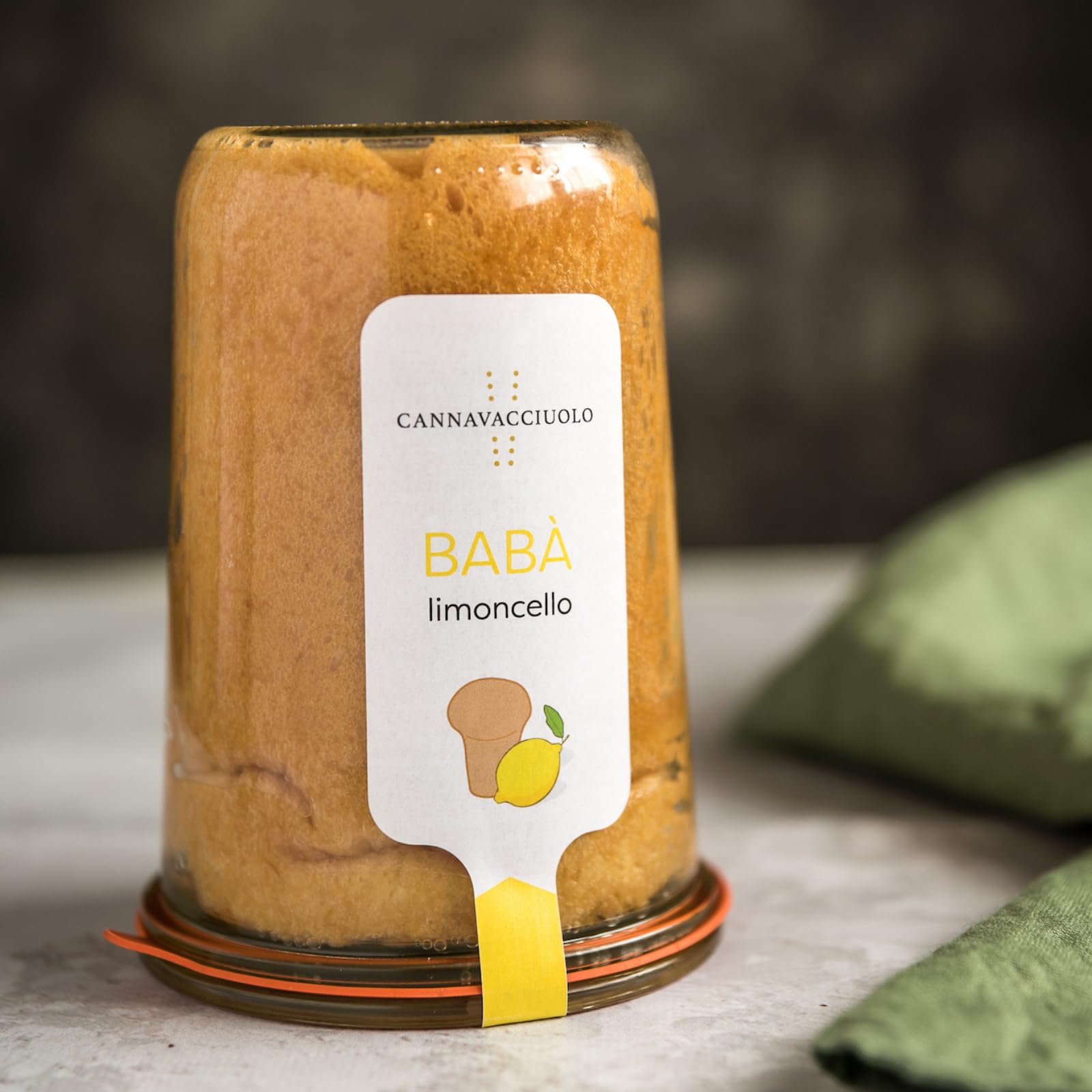 Cannavacciuolo | Babà al Limoncello, Dolce Napoletano Tradizionale, Preparato con Liquore Limoncello 9%, Confezione Regalo Elegante, 380g