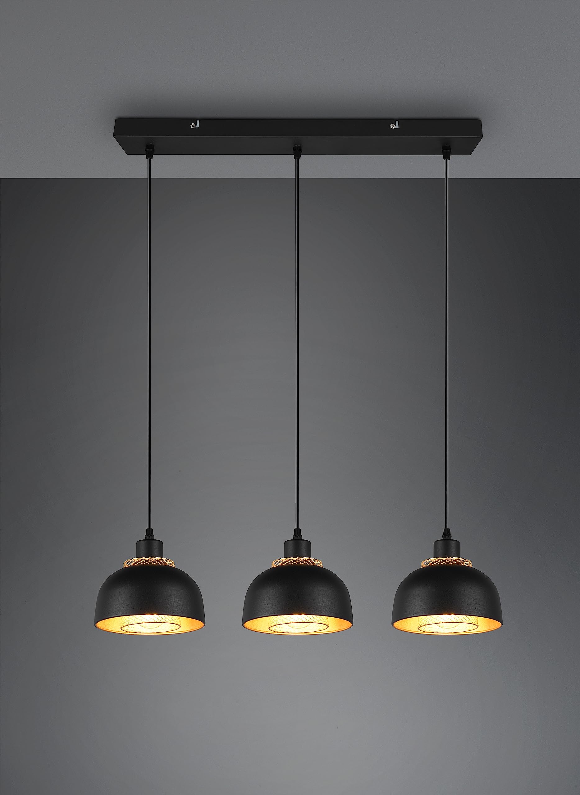 Reality, zawieszenie, dziurkowanie 3xE27, max.40,0 W Korpus: Metal, czarny matowy D:68,0cm, D:18,0cm, H:150,0cm IP20,