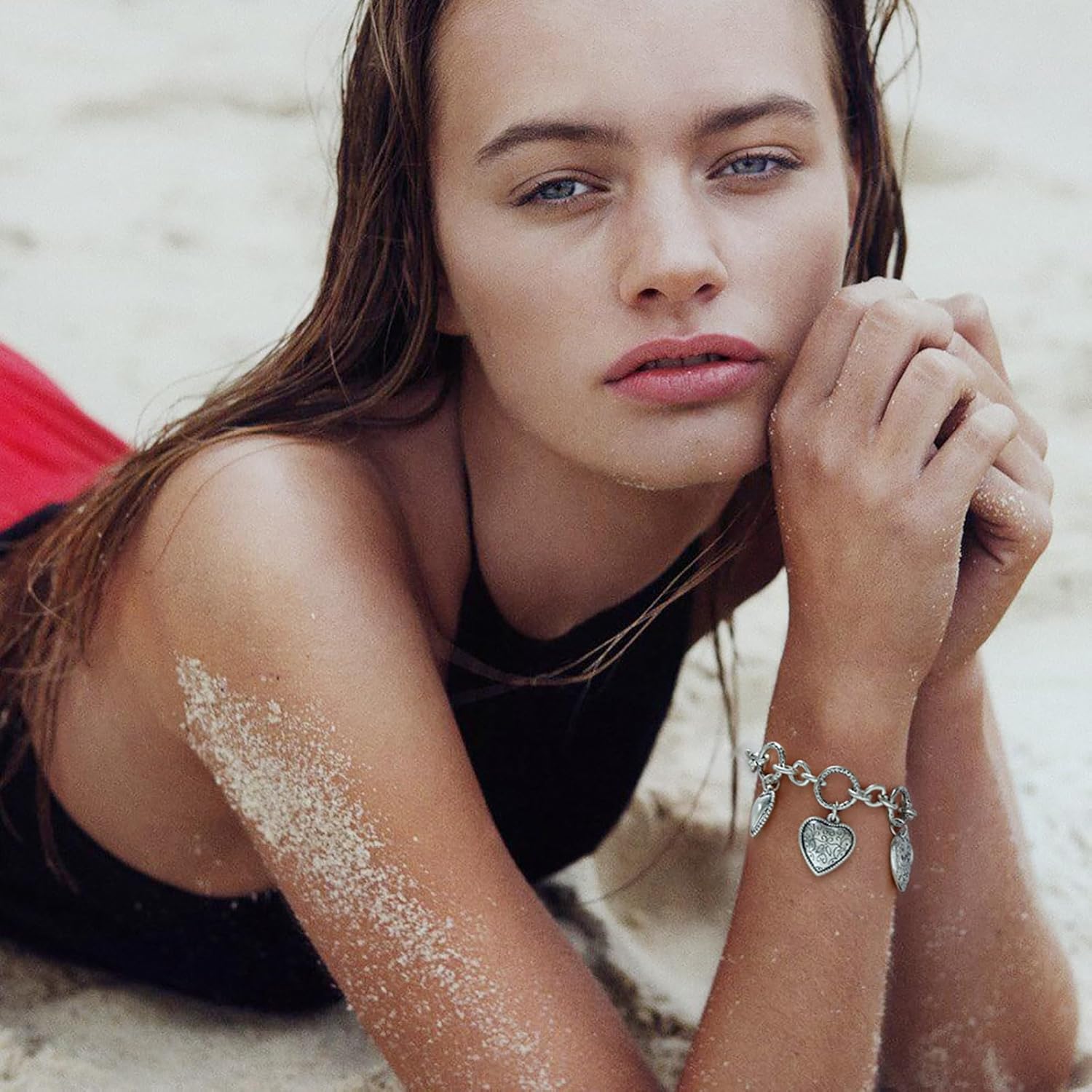 Heart Charm Bracelets for Women, Dainty Gold Bracelets with Heart Charm Vintage Silver Heart Bracelet Statement Bracelets for Women Trendy - Image 3