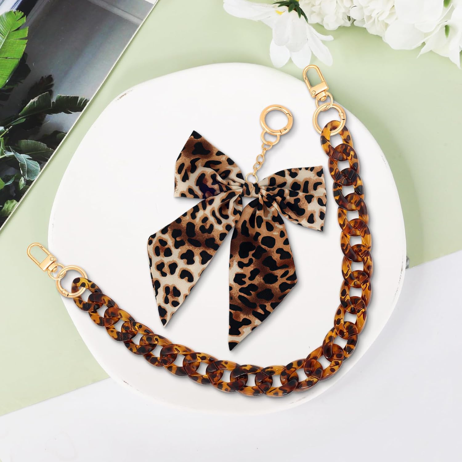 Leopard Print Purse Chain Strap 17.9 Inch Chunky Acrylic Bag Handle Shoulder Strap Replacement with Leopard Bow Keychain Charms Vintage Handbag Decoration Chain Bag Accessories Charms for Women