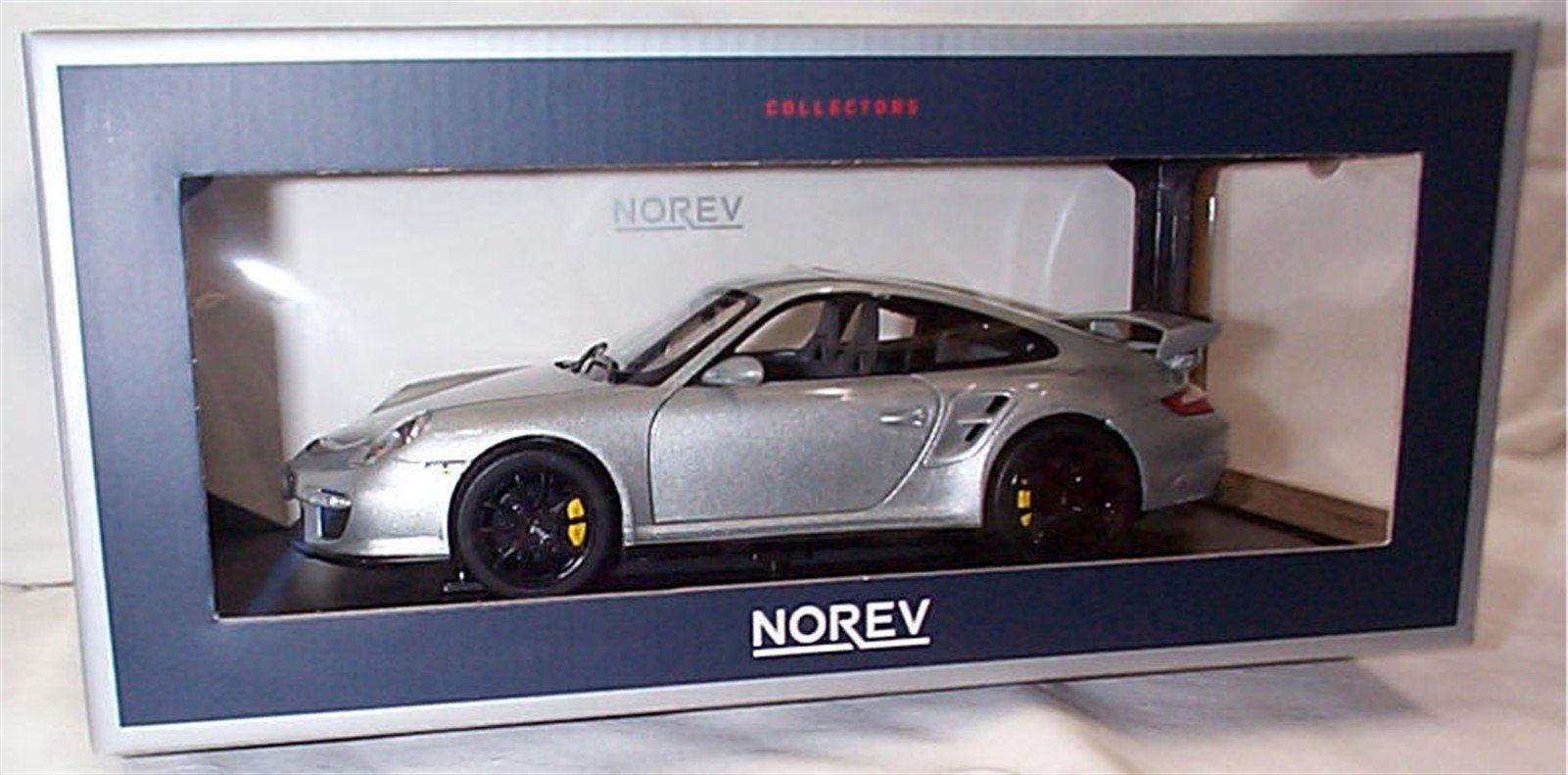 norev (pörsche 911 GT2 Silver 2007 car 1:18 scale diecast model