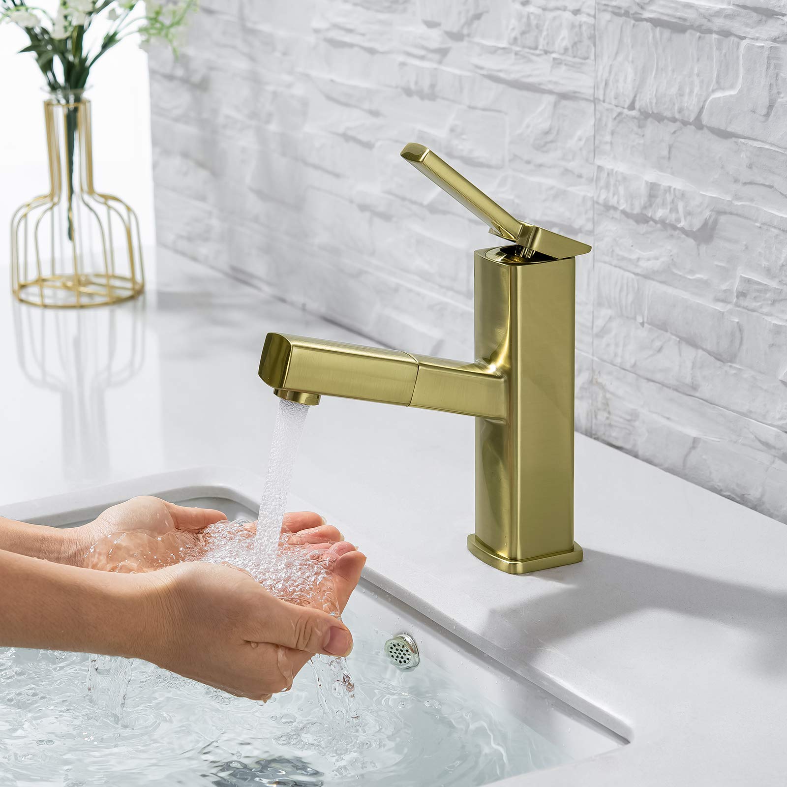 KAIYING Bathroom Sink Faucet with Pull Out Sprayer, Single Handle Basin Mixer Tap for Hot and Cold Water, Lavatory Pull Down Vessel Sink Faucet with Rotating Spout (Regular, Brushed Gold)