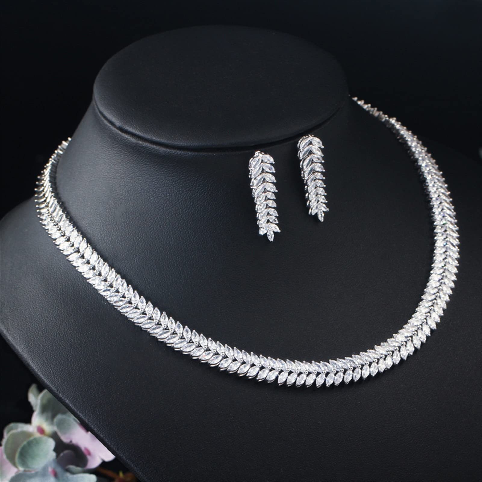 Joyería Colorida Piedras de circonia cúbica Nupcial Gargantilla Redonda Collar Pendiente Conjunto para Mujer joyería de Boda