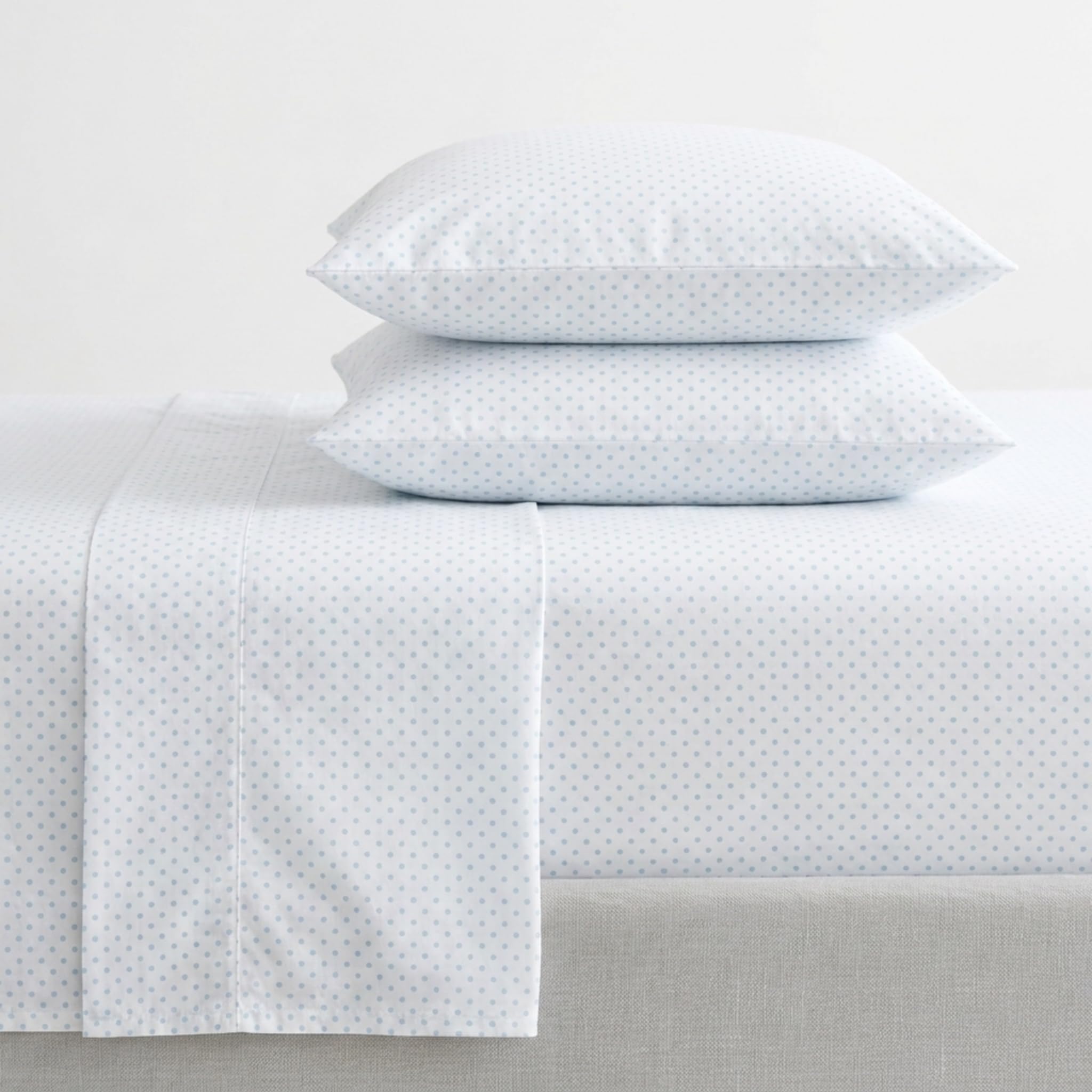 Martha Stewart - Twin XL Size Sheet Set, Breathable Cotton Percale Bedding with Matching Pillowcase, Fully Elastic Fitted Sheet, Deep Pocket, Crisp &amp; Cooling All-Season Comfort (Polka Dot Blue)