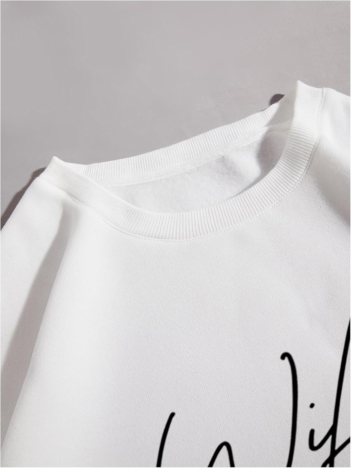 WDIRARA Women's Letter Graphic Sweatshirt Crewneck Long Sleeve Pullovers Loose Tops - Image 3