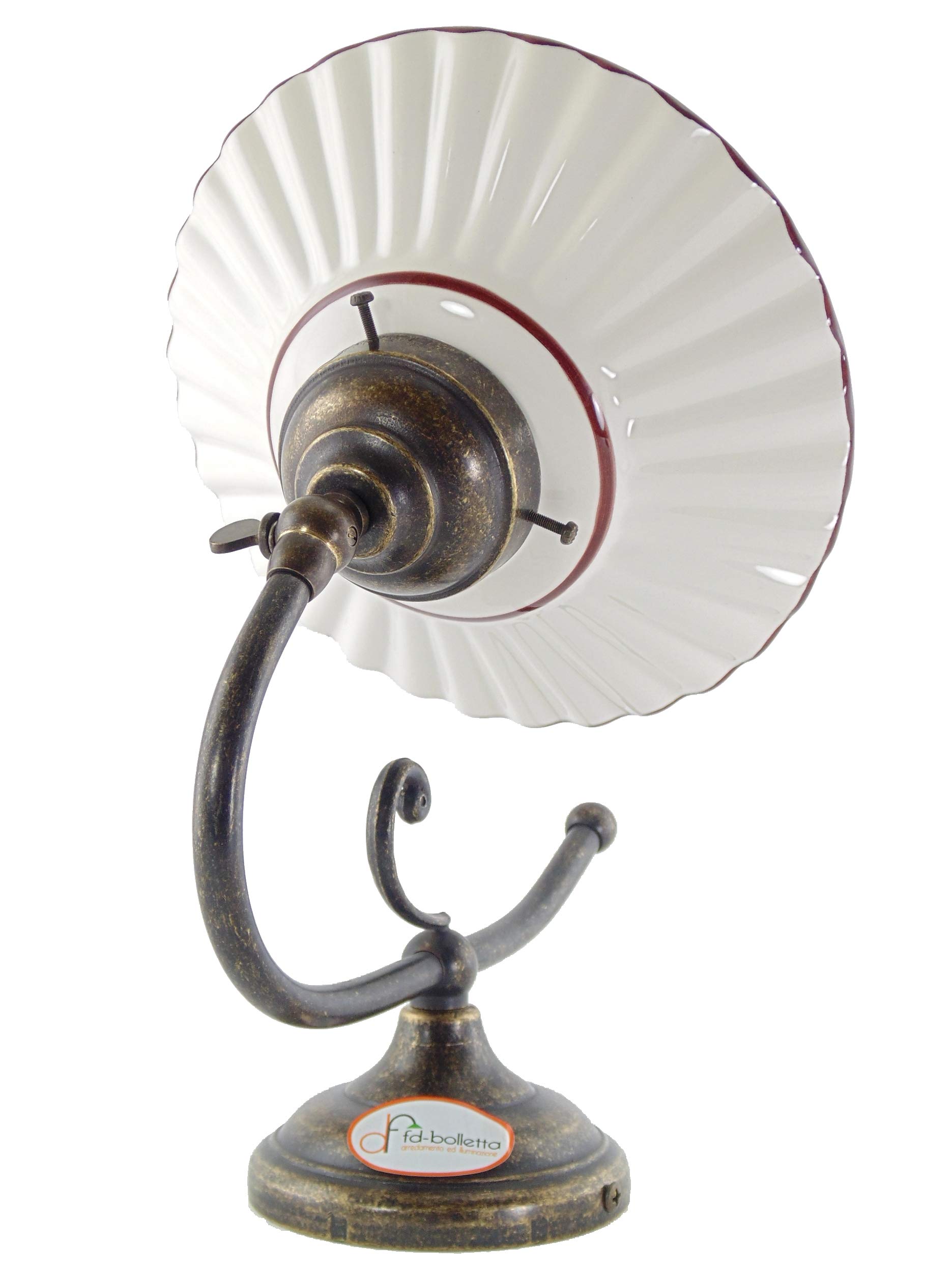 Applique ottone brunito,lampada parete con piatto ceramica bordo marrone ar1.Misure:H 21,5cm,Ø piatto 19cm,sporgenza 29cm,Ø base 9,5cm.Le misure sono con piatto.Portalampade attacco Edison E14