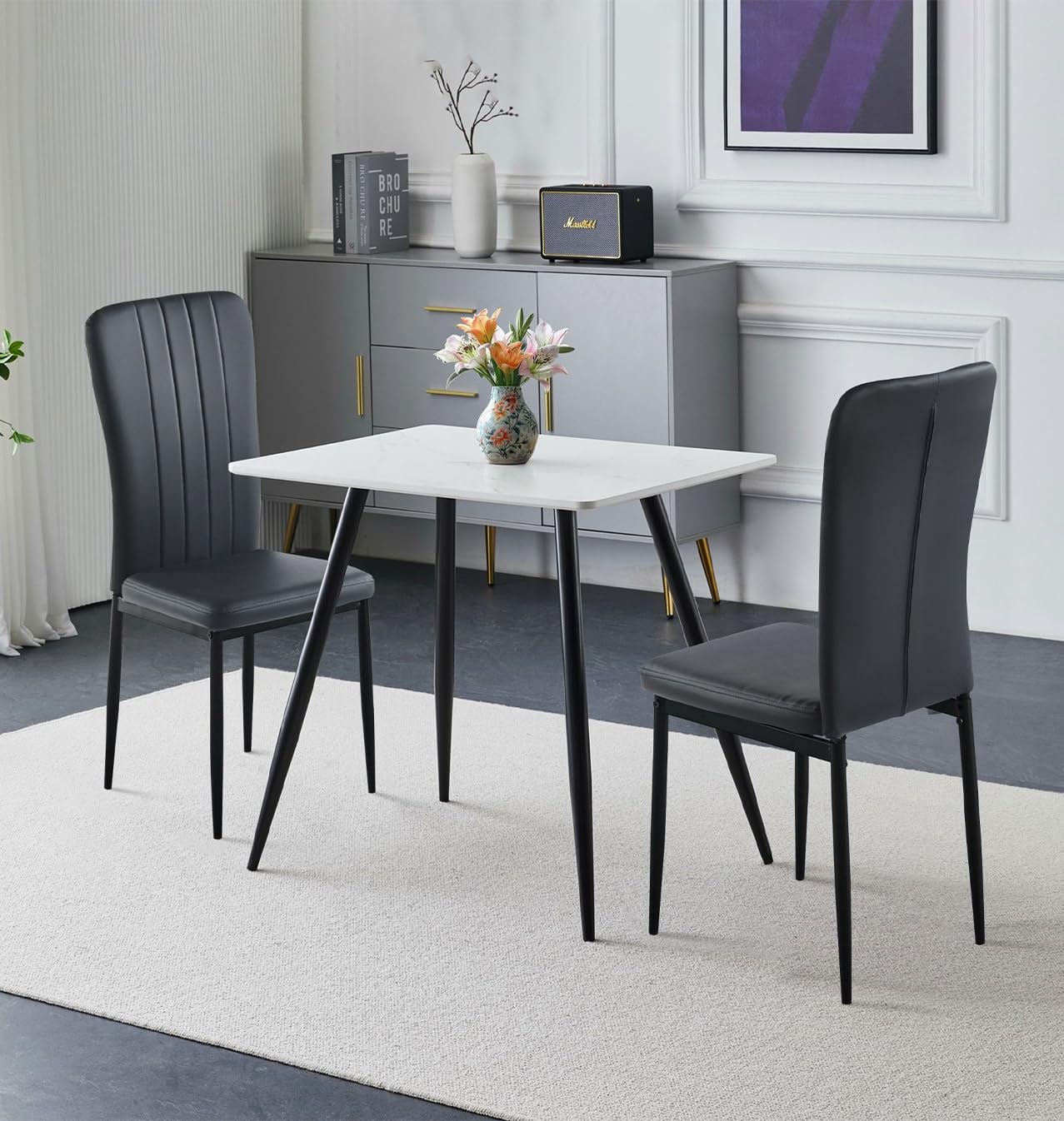 Mesa de comedor de efecto mármol blanco 80cm y sillas de piel sintética