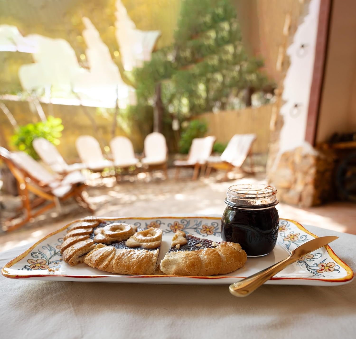 Euro Ceramica Duomo Collection Italian-Inspired 16.8" Rectuangular Ceramic Serving Tray with Organic Edges, Floral Design, Multicolor,Gold and Cream