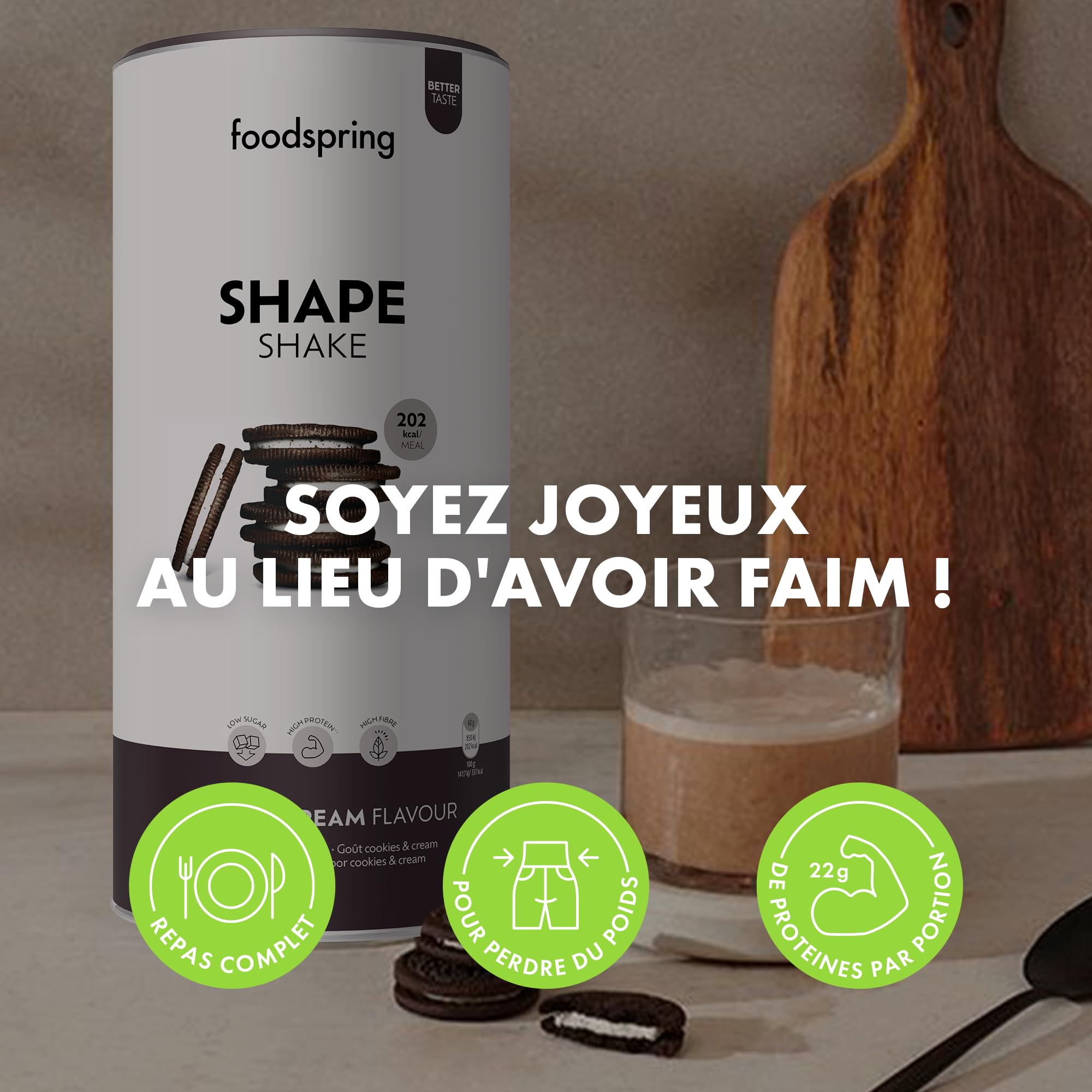 foodspring Shape Shake Cookies & Cream - Substitut de repas complet pour le contrôle du poids avec des protéines de qualité supérieure, 202 kcal par portion, sans gluten - nouvelle recette (900g)