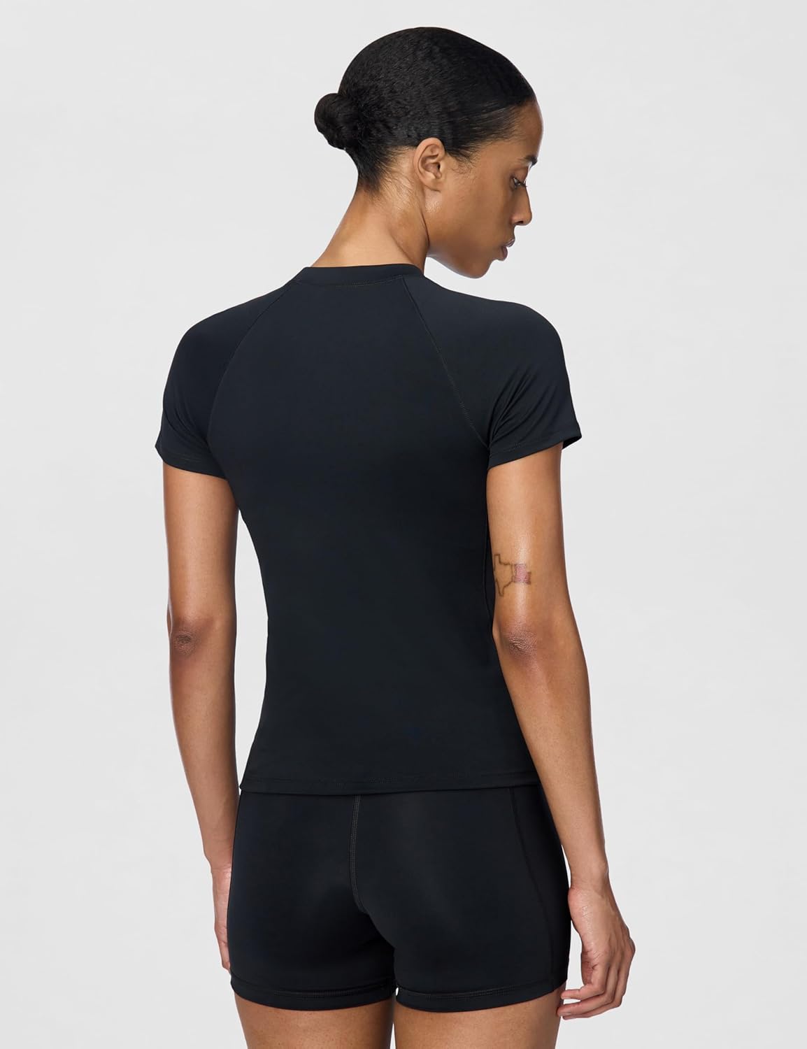 Nike Womens Victory Baselayer Dri-fit Fitness Short Sleeve Top