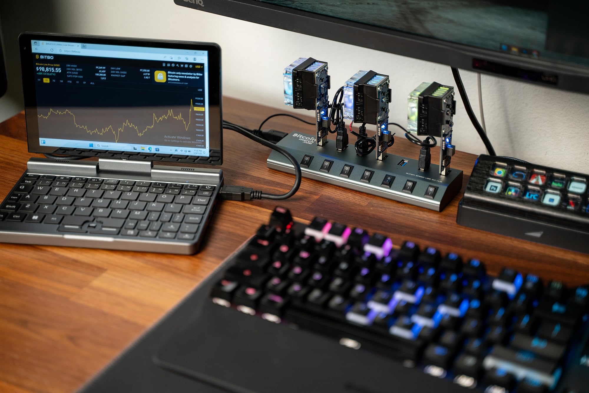 Amazon.com: Bitcoin Merch Mining Laptop, Intel N100 4-Core CPU, 12GB RAM,  256GB Storage, 8-inch Touch Screen : Electronics