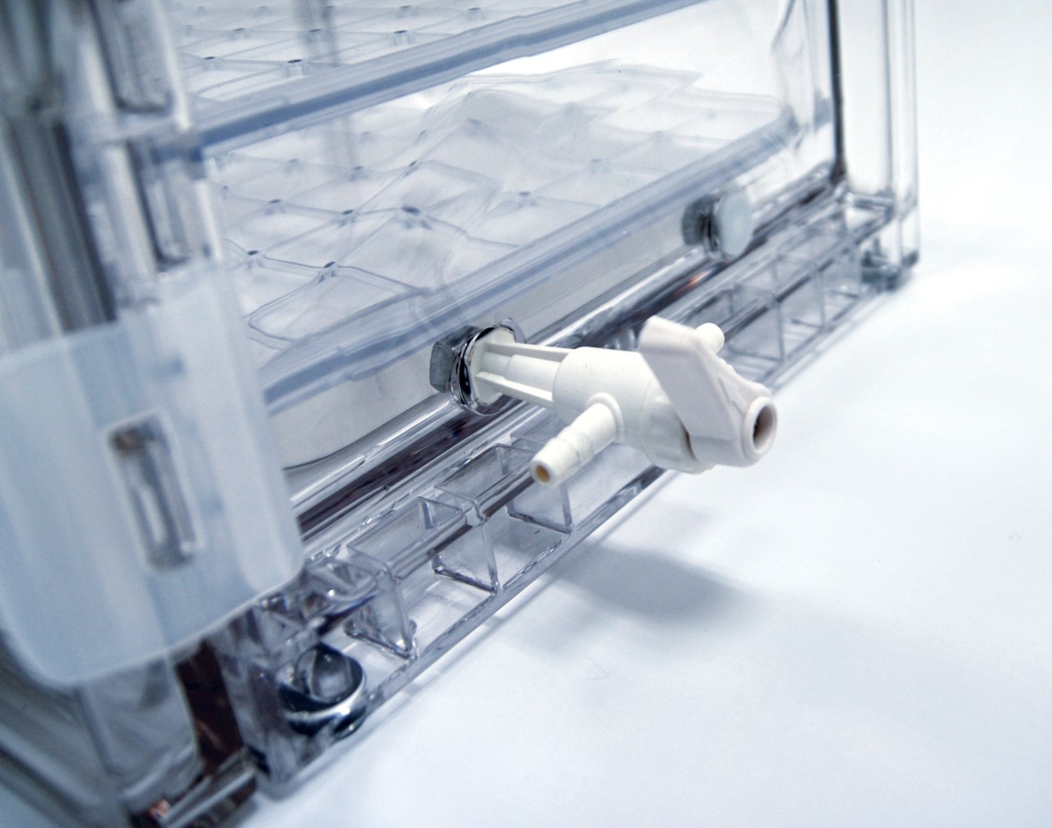 SP Bel-Art Viton 3-Way Valve; for Lab Companion Cabinet Style Vacuum Desiccators (H94240-4002)