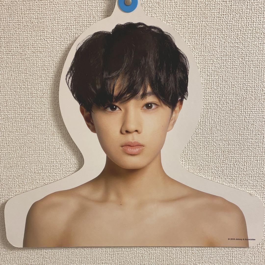 Amazon.co.jp: 佐藤龍我 フォトハンガー 2019 : おもちゃ