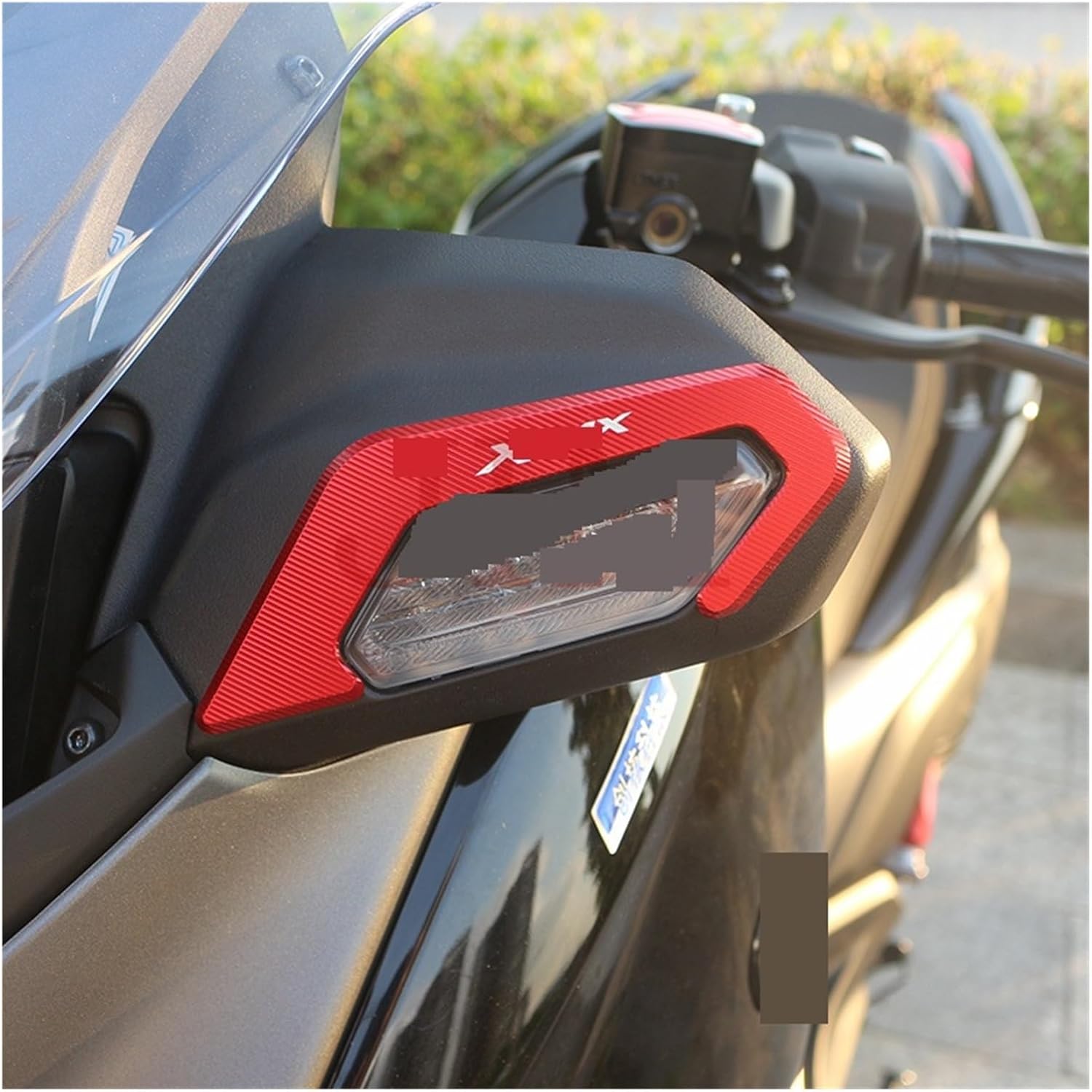 Motorcyle Accessories Front Turn Signal Light Protection Shield Guard Cover Aluminum Alloy Compatible With XMAX300 2025(Blue 1)