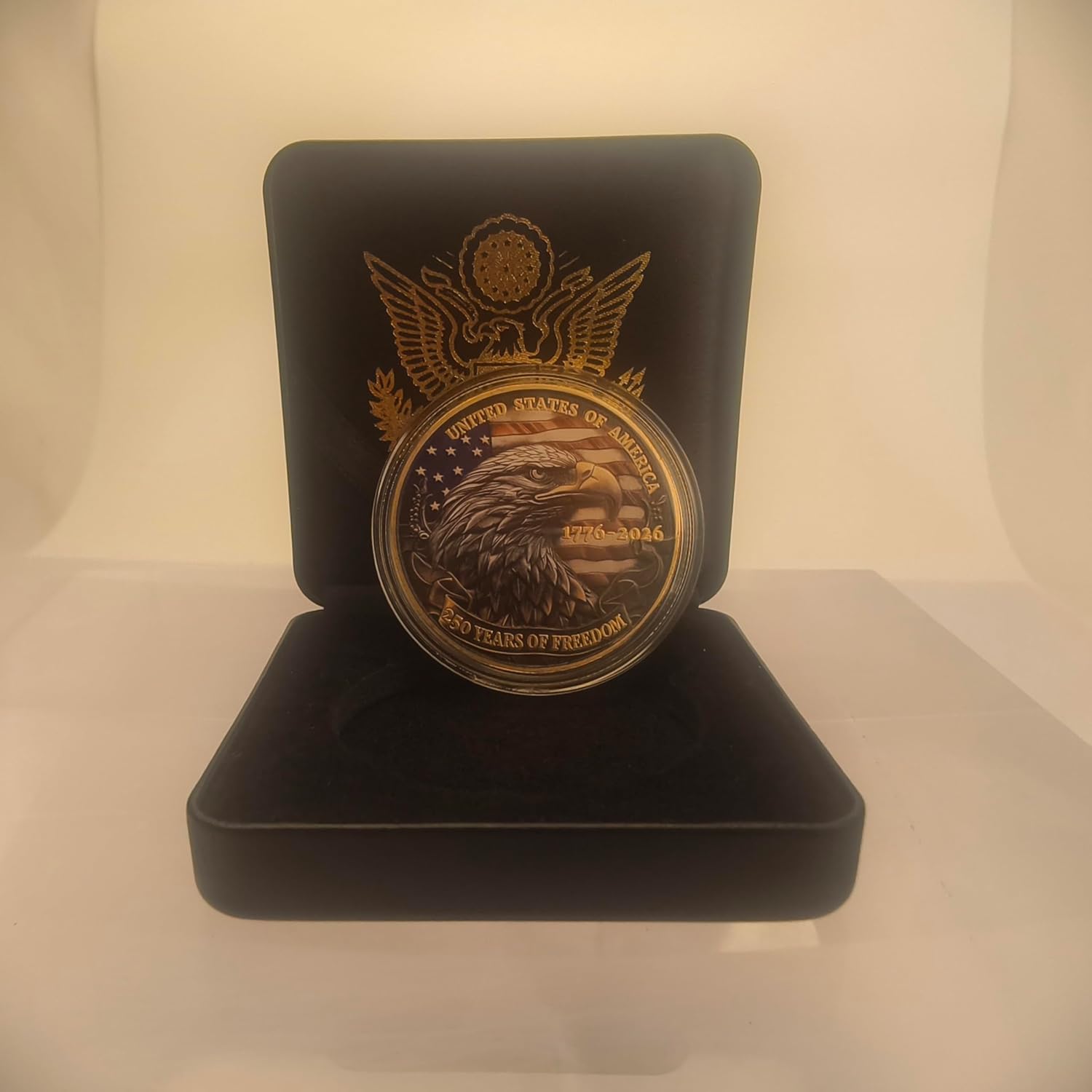 2026 USA 250th Anniversary Coin – Gold Plated Zinc Alloy Challenge Coin, Bald Eagle/Flag Front & Declaration Back, Patriotic Collectible Gift for Veterans & History Collectors, Non-Legal Tender (C