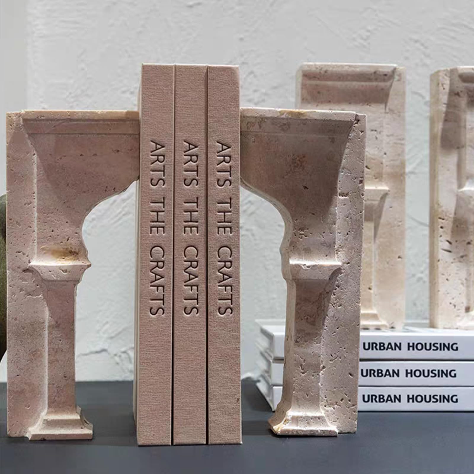 Set di 2 fermalibri in travertino moderno, design Arco di Trionfo, porta libri in pietra naturale per scrivania e mensola (2 pezzi, 1 set, Arco di Trionfo)