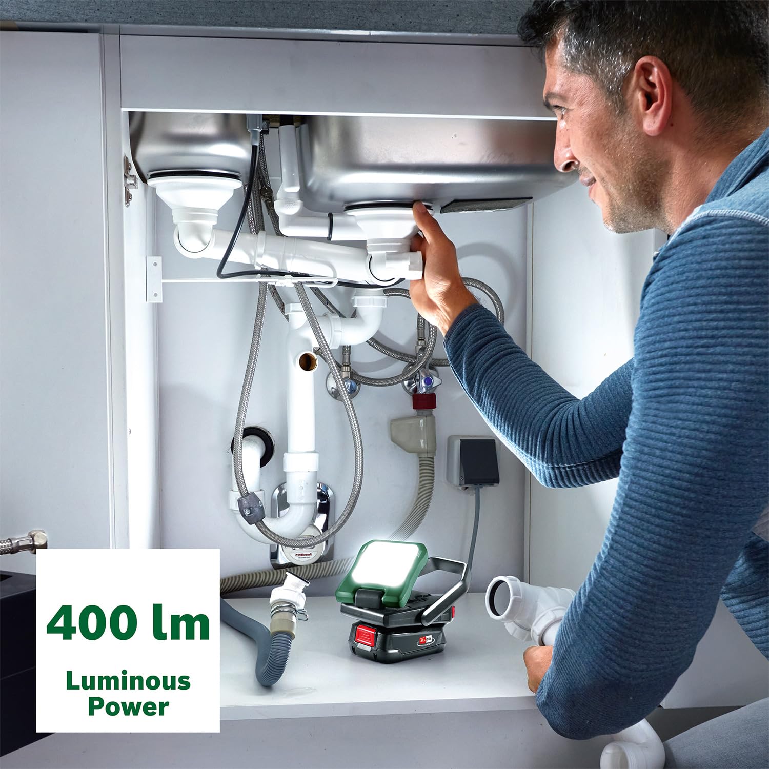Bosch akumulatorowa lampa LED/kempingowa EasySpotLight 18V-400 (światło ciepłe/zimne, 3 ustawienia jasności, składana/obrotowa głowica: 360°/180°, system 18V, powerbank USB-C®, bez akumulatora)