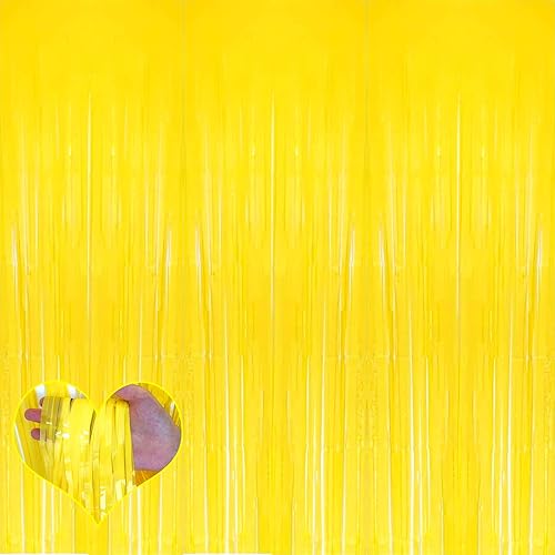 Paquete de 4 cortinas de flecos amarillas como telón de fondo, 3.2 pies x 8.2 pies de serpentinas de flecos de papel metálico de oropel como fondo