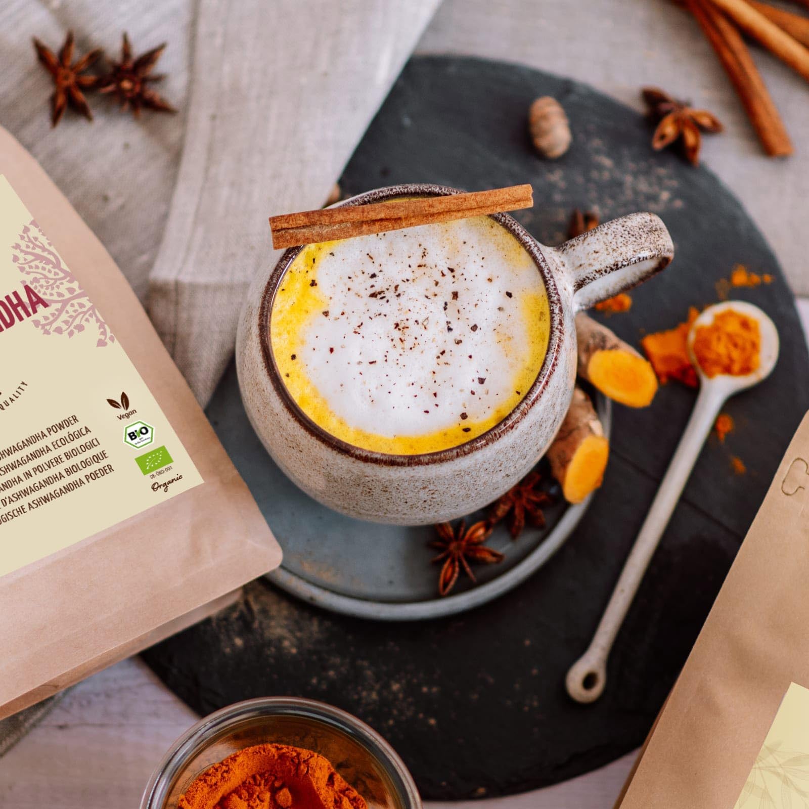 Ashwagandha poudre Bio 500g | véritable racine d'ashwagandha moulue d'Inde | ginseng indien | Ayurveda | idéal pour ajouter aux smoothies, jus et lait doré | vom Achterhof
