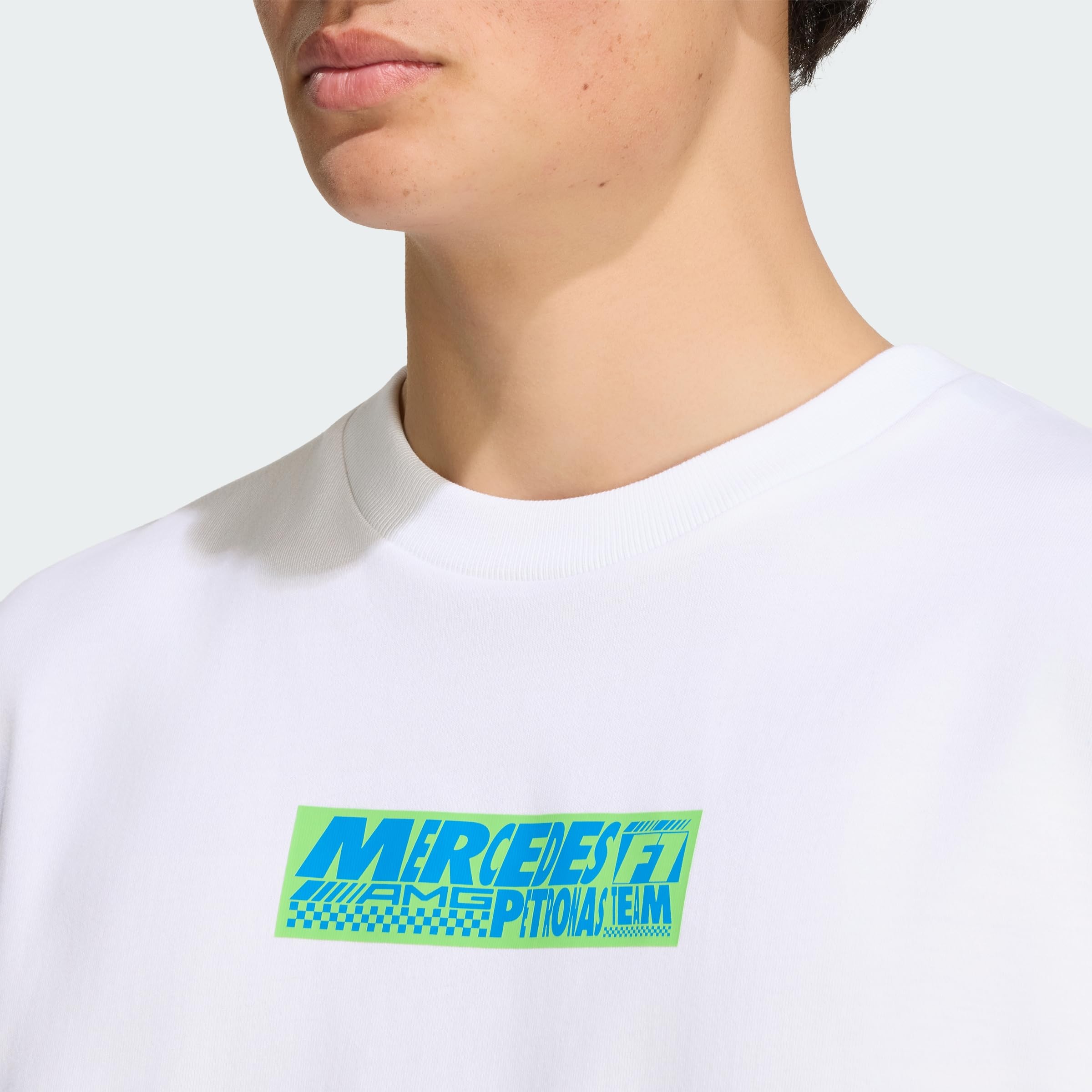 adidas Unisex Mercedes – AMG Petronas Formula 1 Team Lights ON T-Shirt