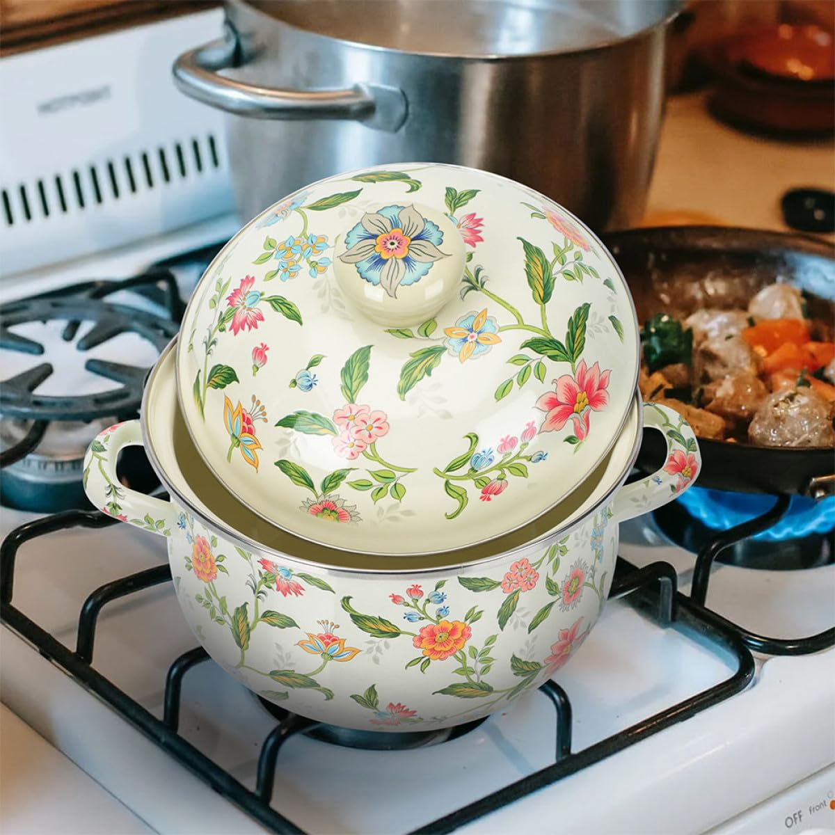 Pentola Smaltata Doppio Manico da 22 Cm, Pentolino per Latte e Zuppe Coperchio, Utensile da Cucina per Fornelli a Gas e Piani Cottura, per Salse e Alimenti