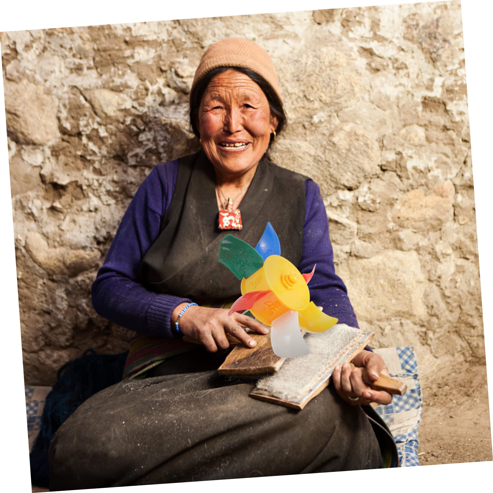 Mikikit Retro Style Prayer Wheel Handmade Plastic Hand Held for Daily Praying Meditation