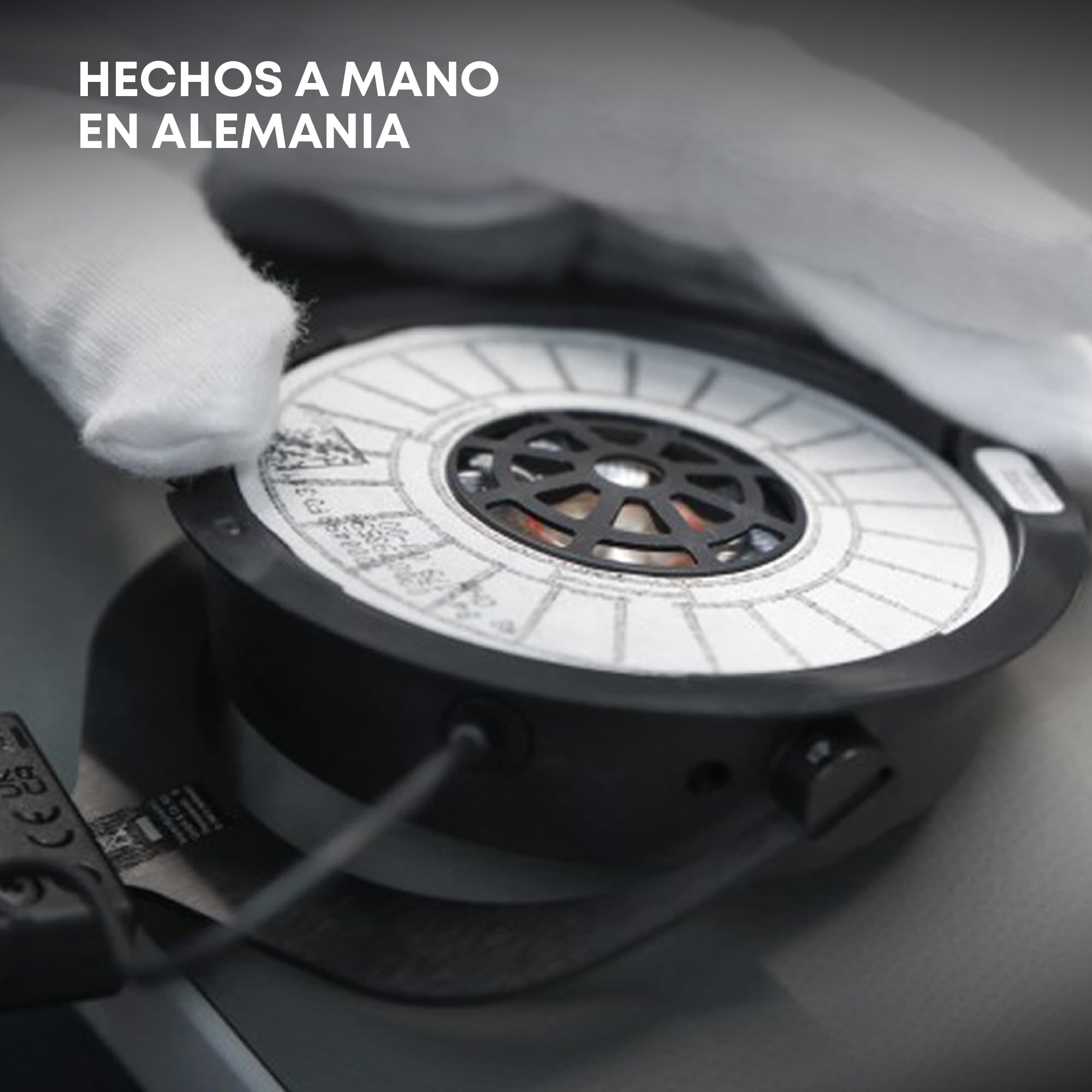 beyerdynamic MMX 330 Pro Auriculares para Juegos con Parte Posterior Abierta, Controladores Stellar.45 y micrófono de Condensador, Auriculares para Juegos con Cable Fabricados en Alemania