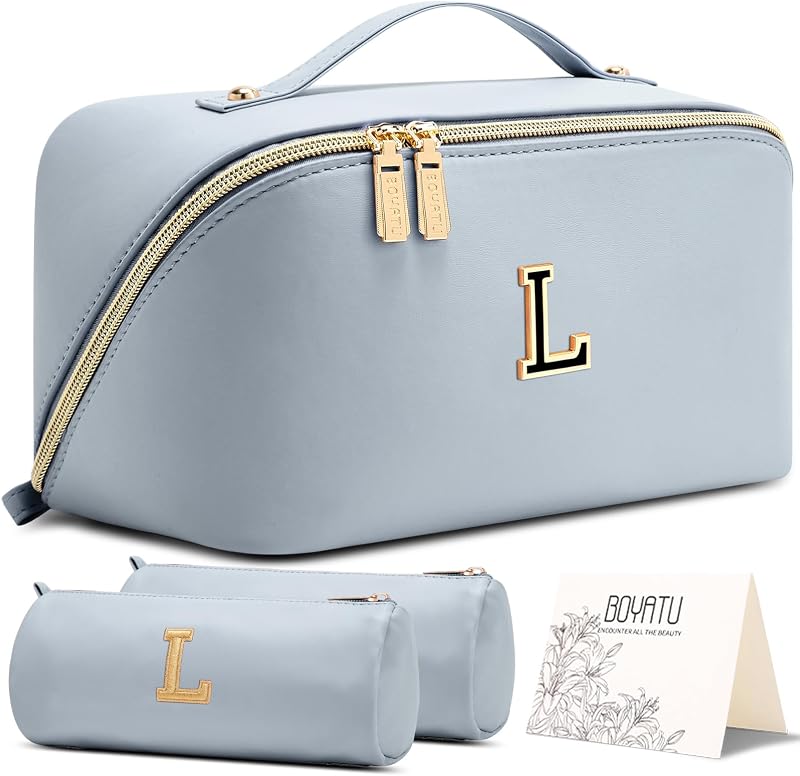 Necessaire de maquiagem BOYATU azul com inicial personalizada, 3 peças e caixa para presente