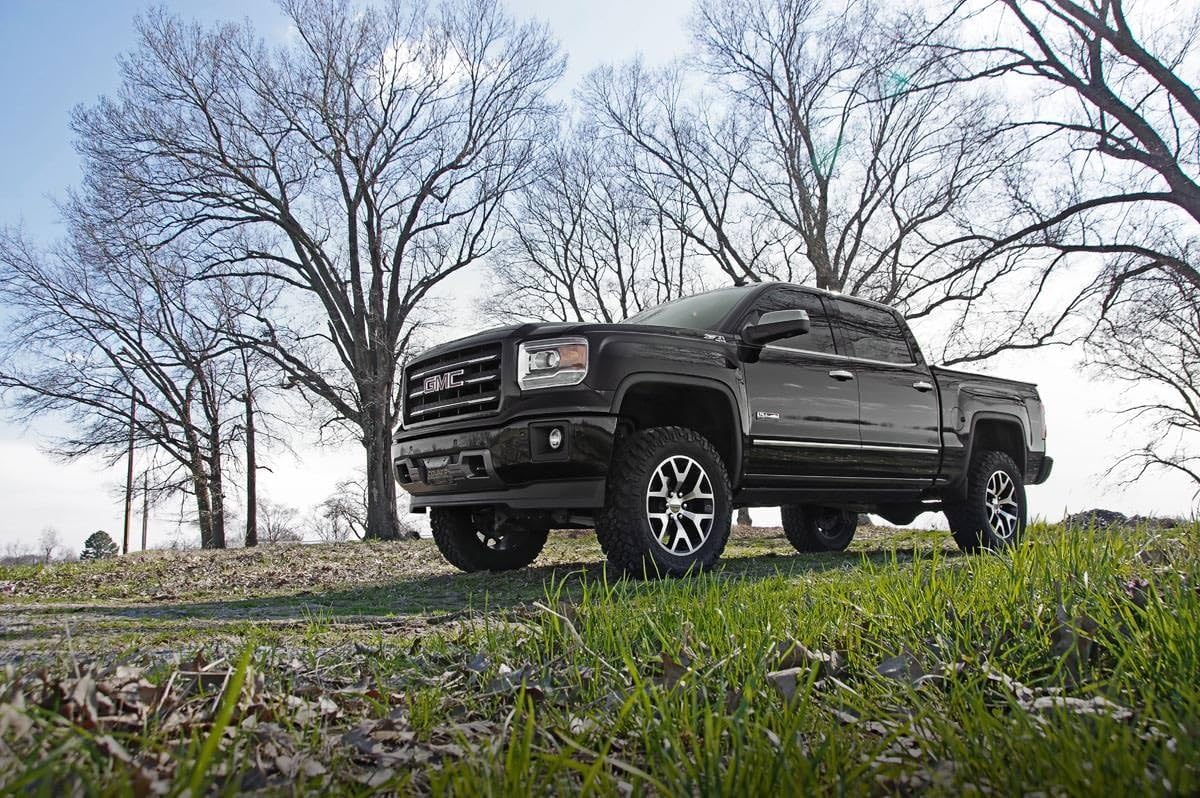 Rough Country 5" Bracket Lift Kit for 2014-2018 Chevy/GMC 1500 4WD - 29130