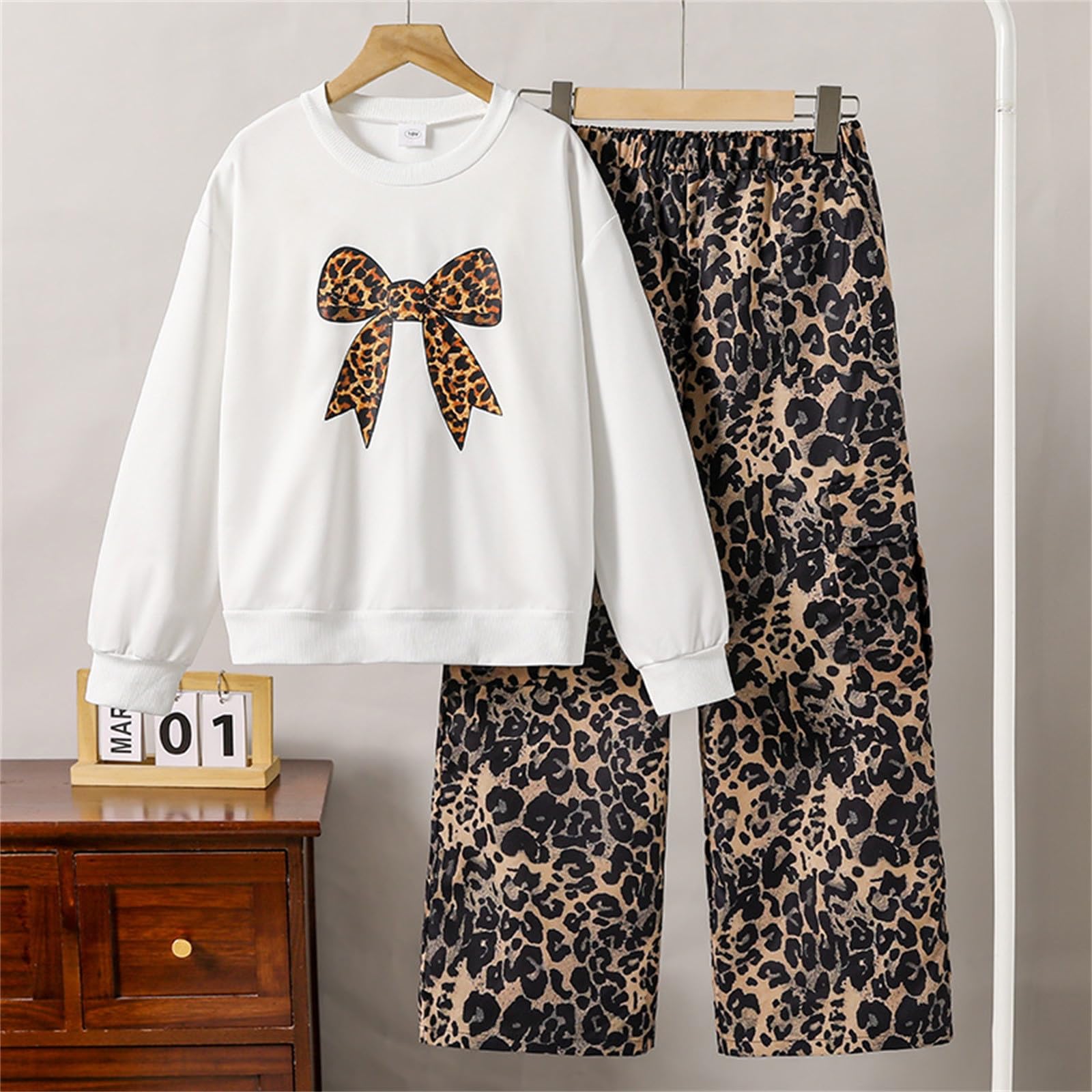 Ensemble Hiver Enfant Fille Pantalon Léopard Et Haut Sweat Manche Longue Costume Ado Fille Chic Mignon Confortable Fashion Décontractée Sport Vacances 7-12 Ans