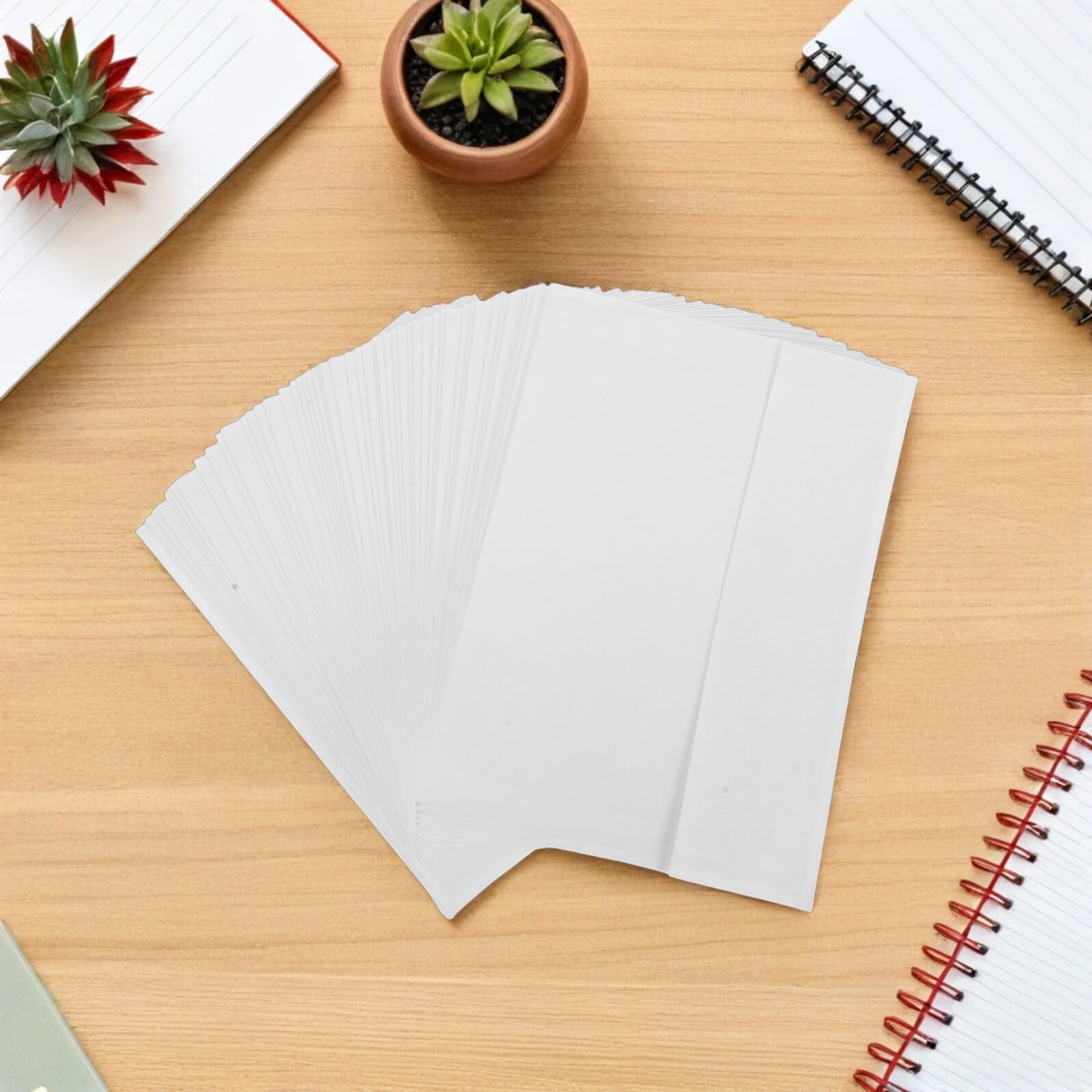 POPETPOP 80 Buste Bianche A7 Autosigillanti per Inviti e Biglietti D’Auguri Buste di Carta Kraft per Matrimoni e Lauree e Shower Chiusura Ermetica per Spedizioni e Cancelleria