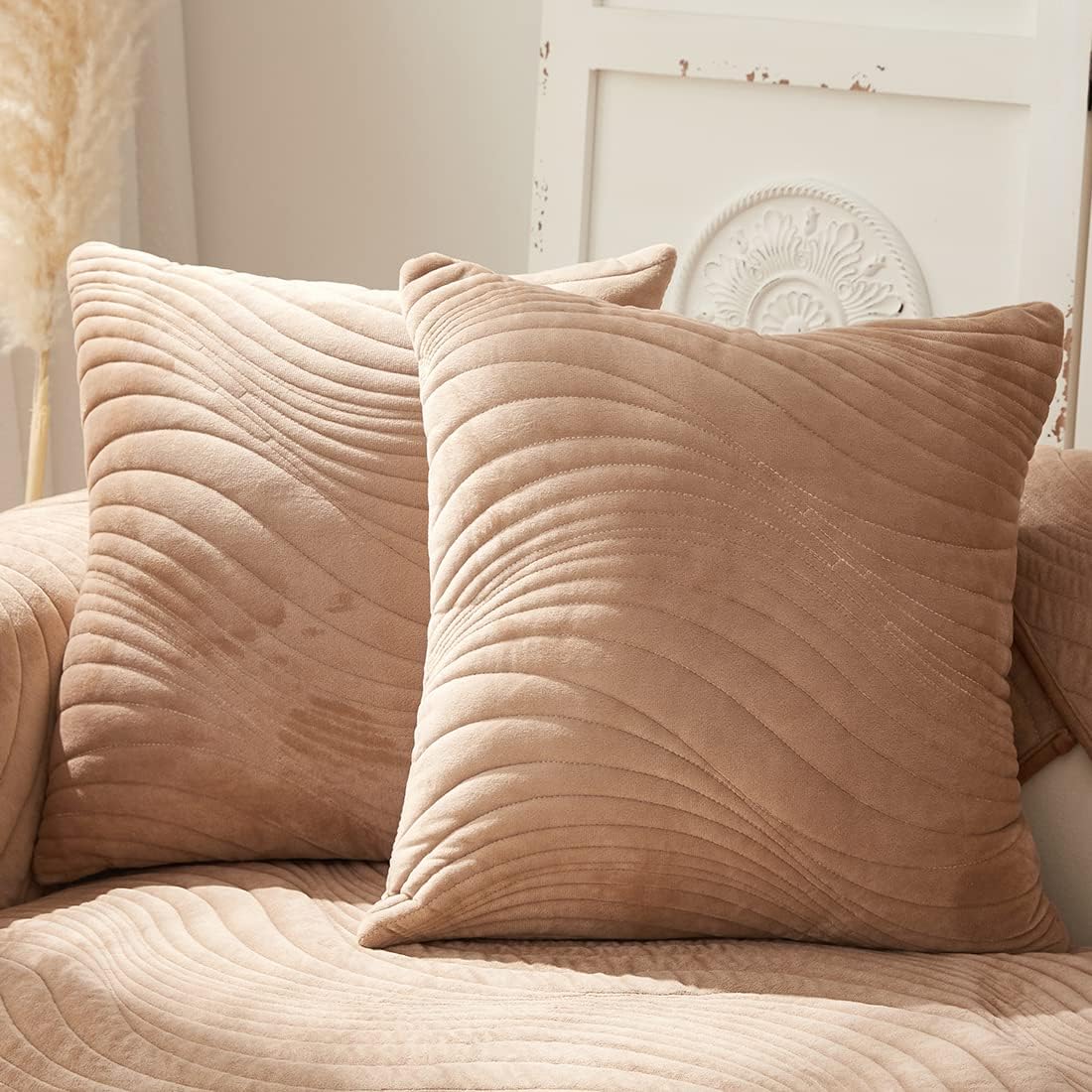 vctops Set of 2 Velvet Plush Thick Decorative Throw Pillow Covers Warm Soft Plush Pillow Cover Geometric Quilted Solid Square Cushion Case (Coffee B,18"x18")