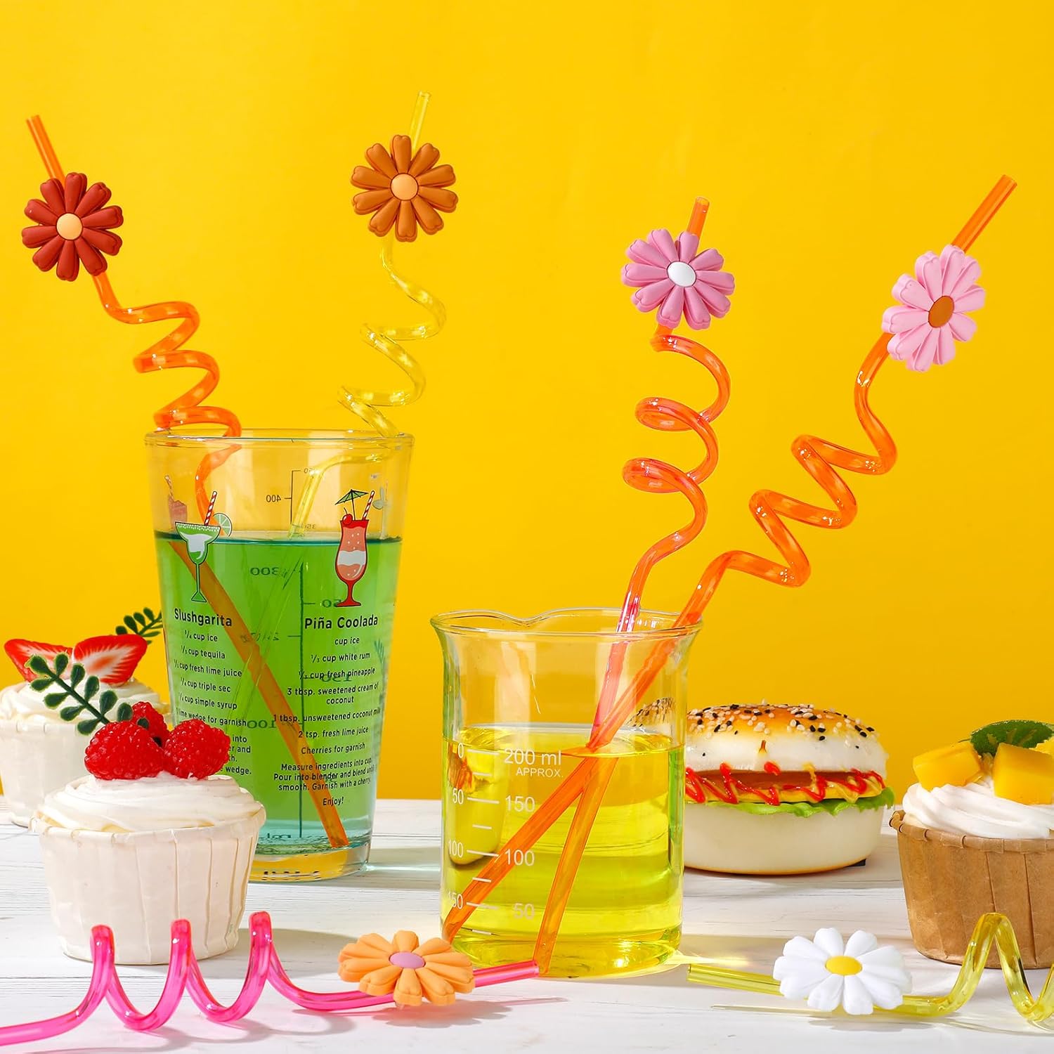 Uiifan 24 Pcs Plastic Flower Straws Bulk Reusable Groovy Daisy Straws Funny Daisy Party Favors for Summer Birthday Party Decorations, Multicolored(Cute Color)