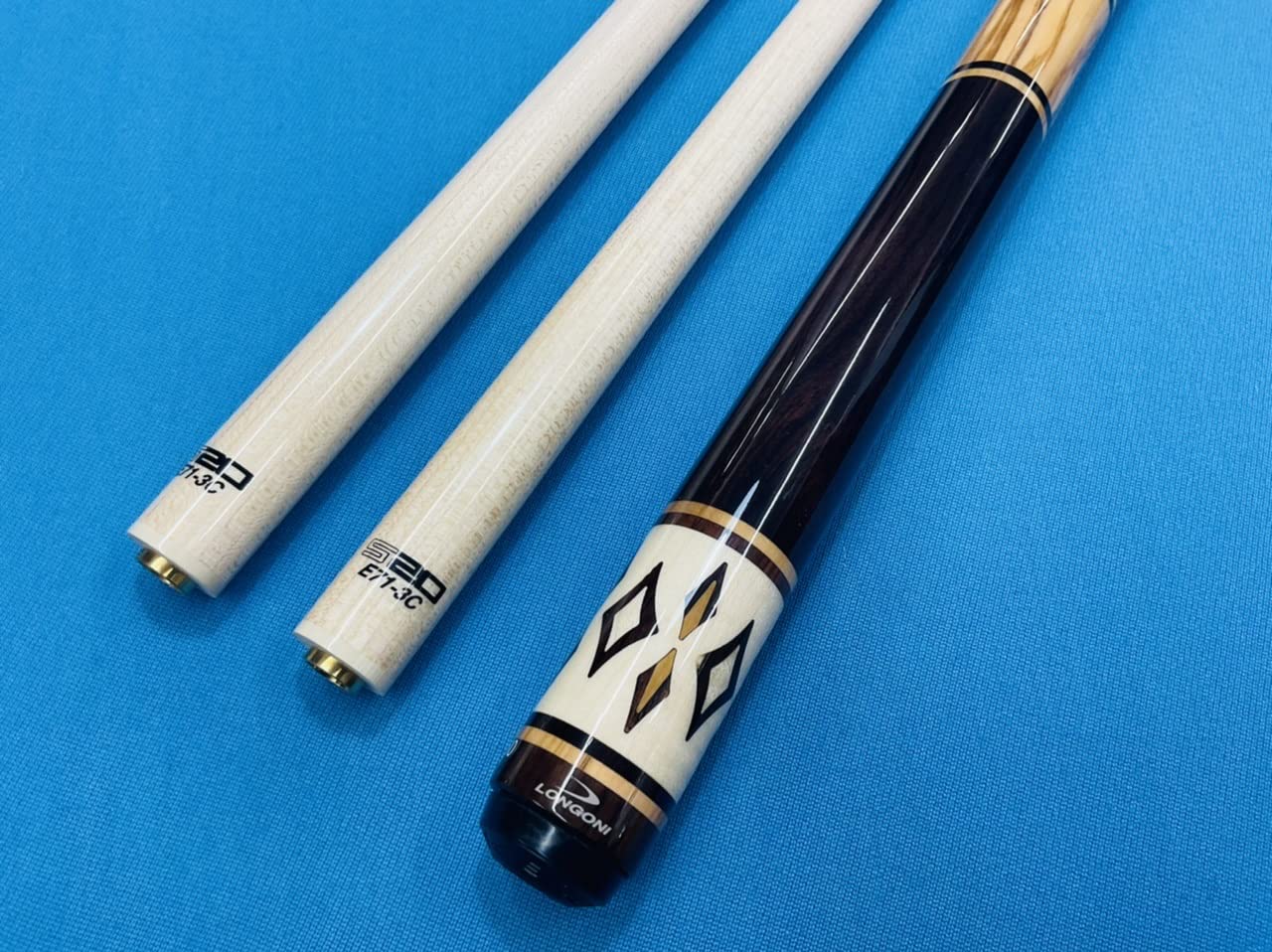 Longoni Carom Cue Emme 4 with S20 E71 Shafts ** to Play 3 Cushion Billiards.