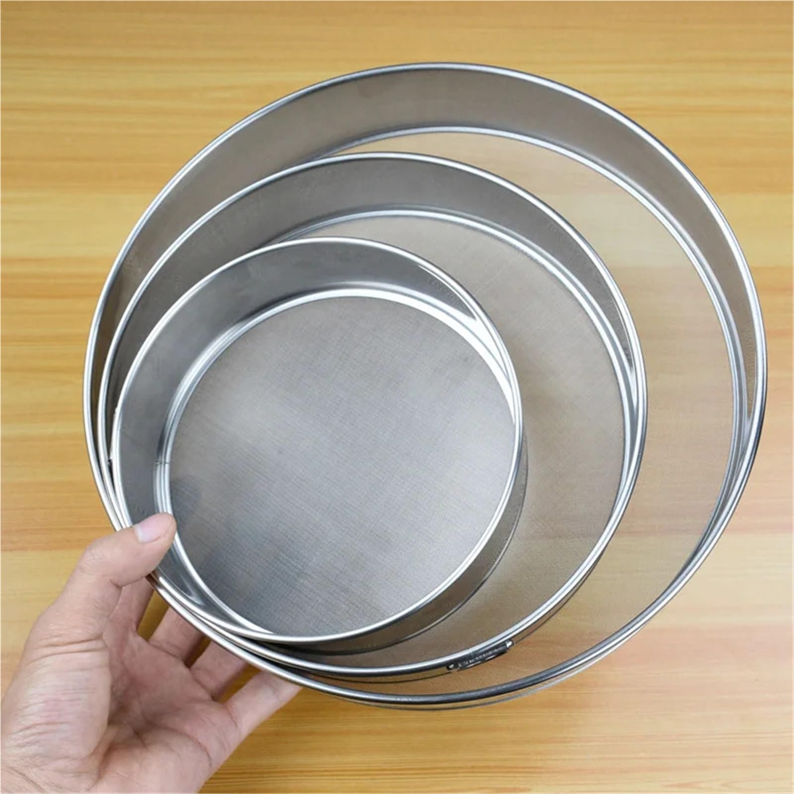 Mehlsieb-Set aus 304 Edelstahl, 2 Stück, 25 cm, robuste Backutensilien, perfekt zum Sieben von Mehl, Zucker und Kuchenzutaten, unverzichtbares Küchenzubehör