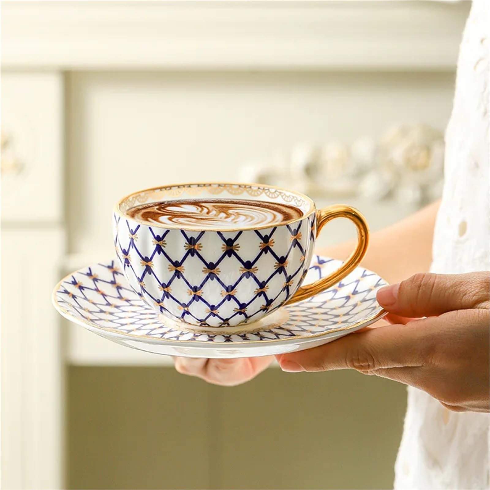 Tazza da caffè in ceramica stile nordico Bone China con manico in oro, per tè al latte di alta qualità, creativa, pomeriggio, nero (nero)
